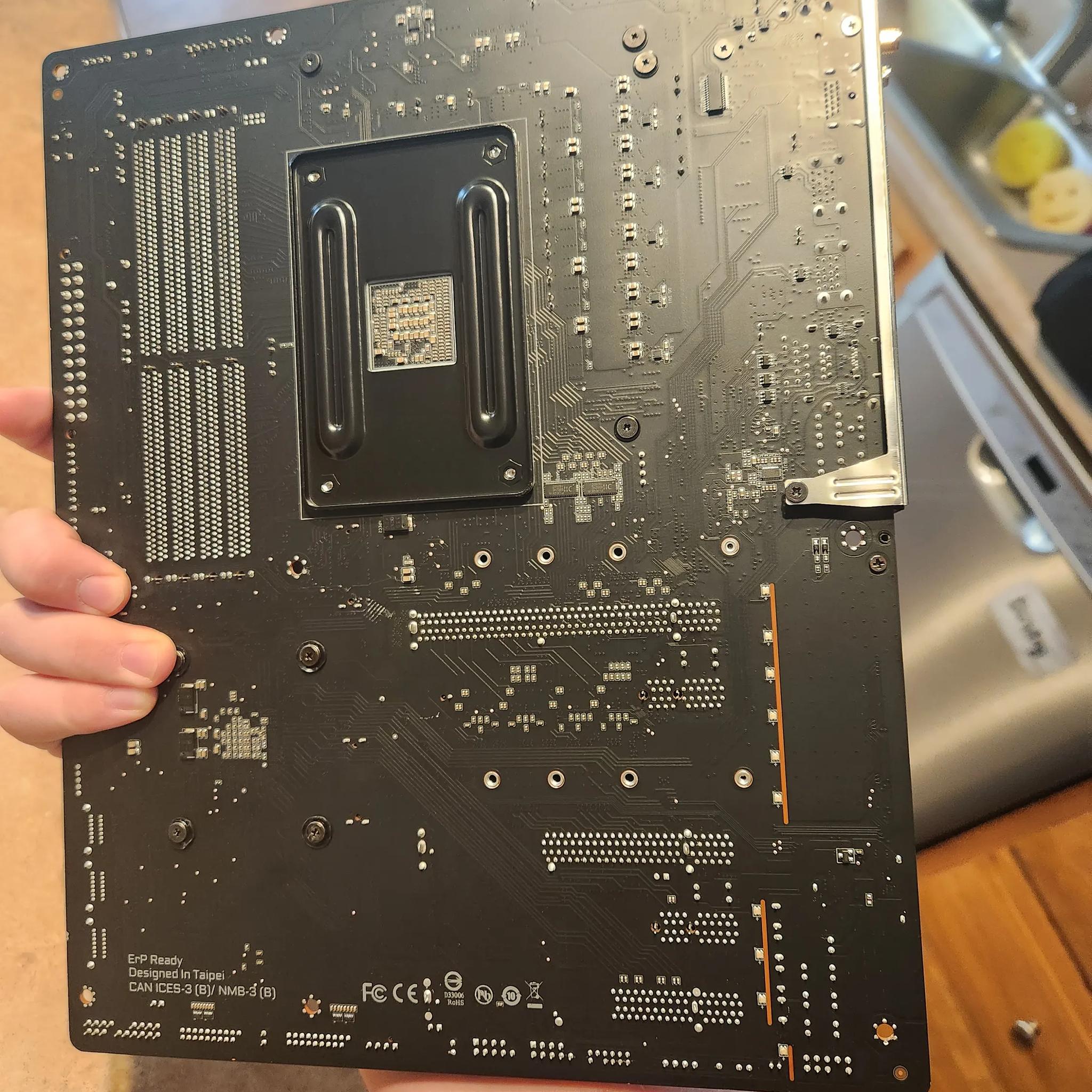 Gigabyte aorus pro wifi motherboard. (DOES NOT INCLUDE CPU OR RAM)