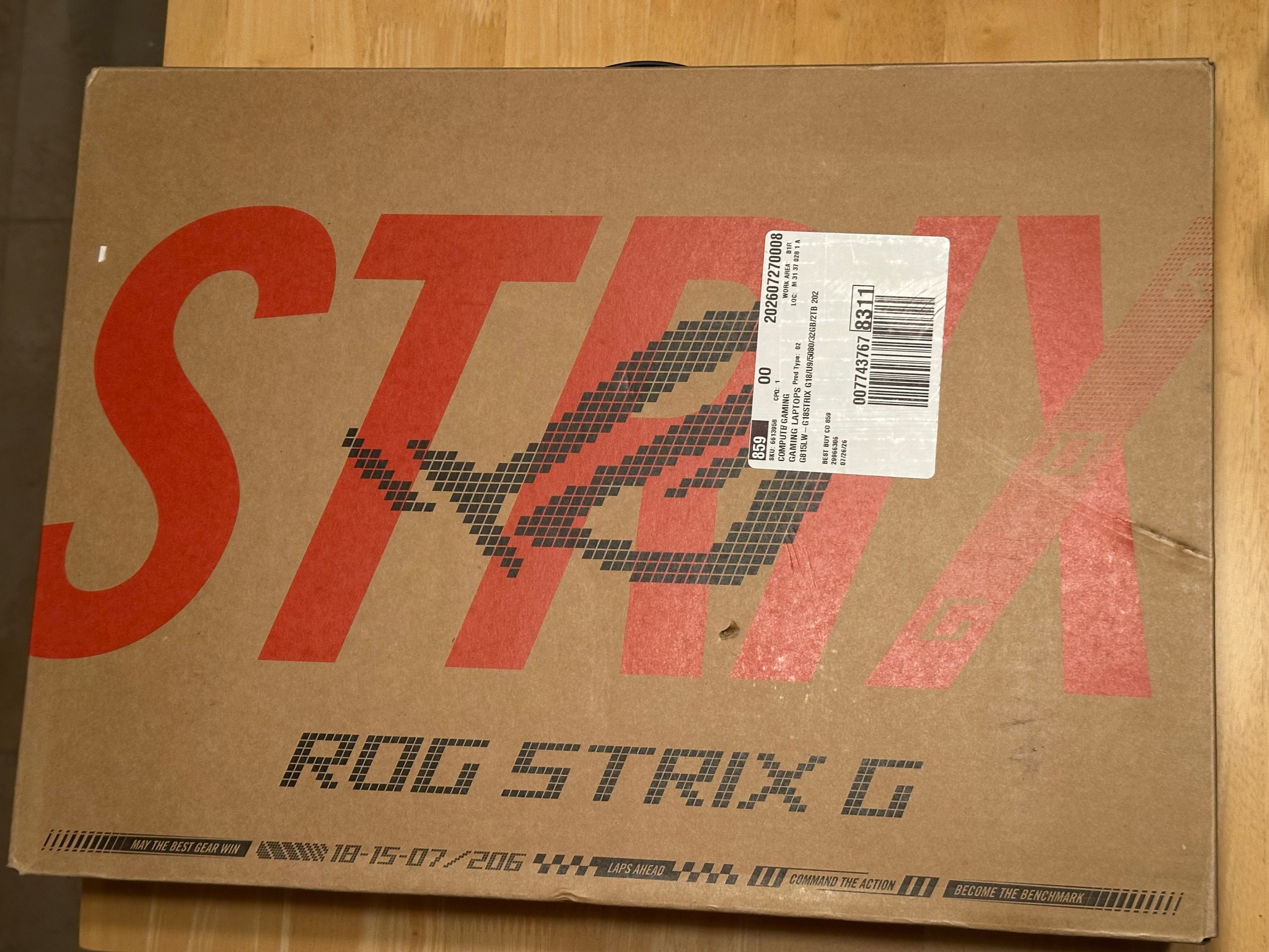 New ASUS - ROG Strix G18 18" 2.5K 240Hz - RTX 5080 - Intel Core Ultra 9 275HX - 32GB RAM - 2TB