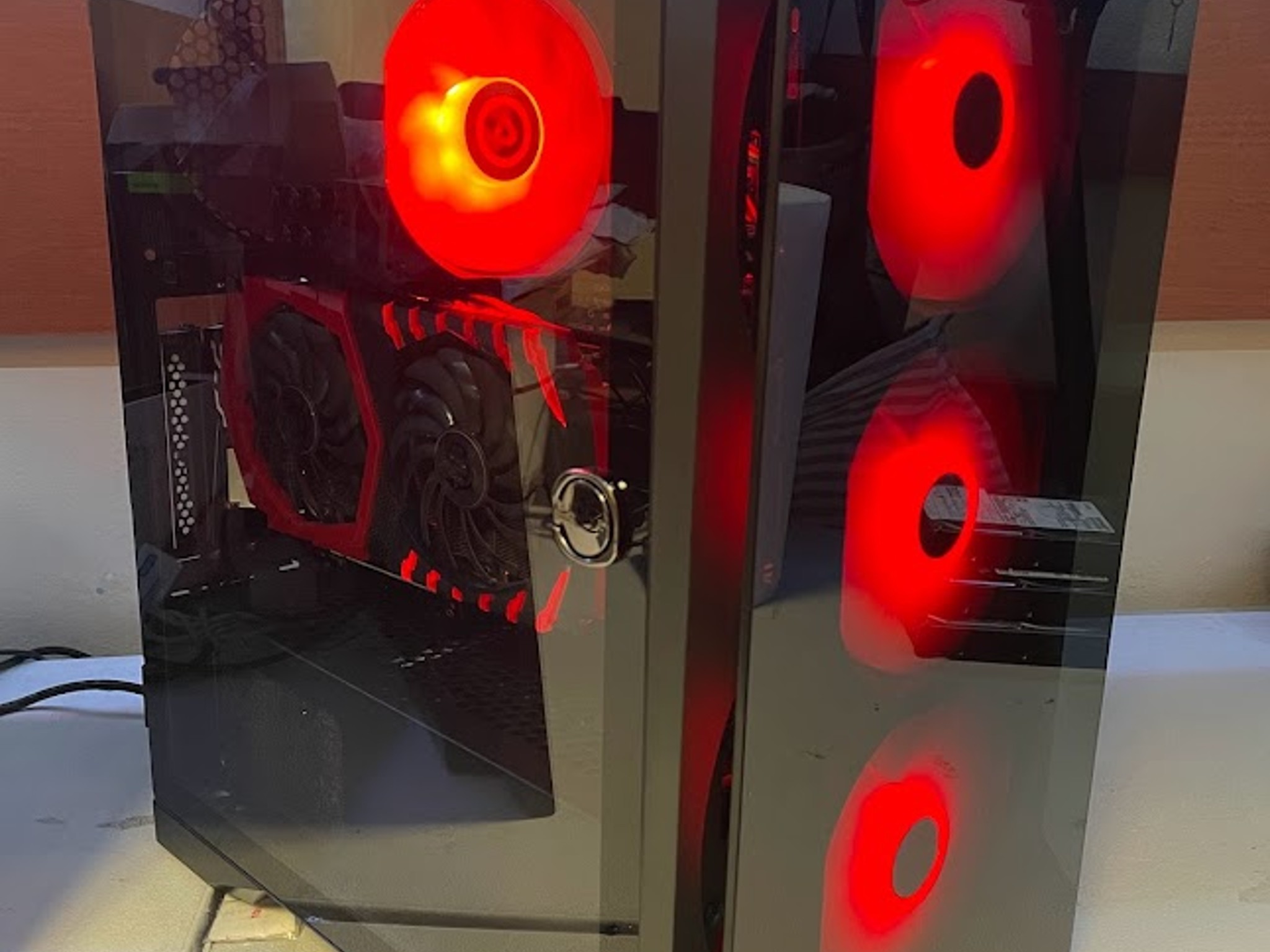 WARZONE Gaming Desktop PC Intel i5 Quad 16 GB SSD RX 470 4GB HDMI WIN 10 PRO