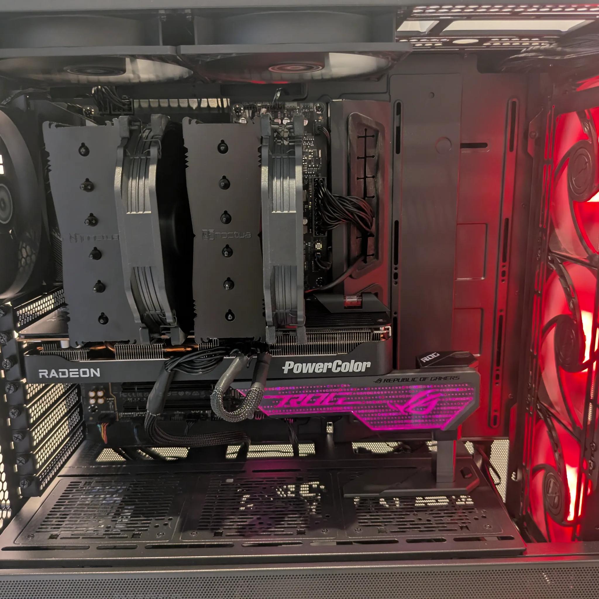 Red Oni - RX 9070, Ryzen 7 7800X3D, 32 GB DDR5 RAM, 2 TB NVME, Noctua NH-D15