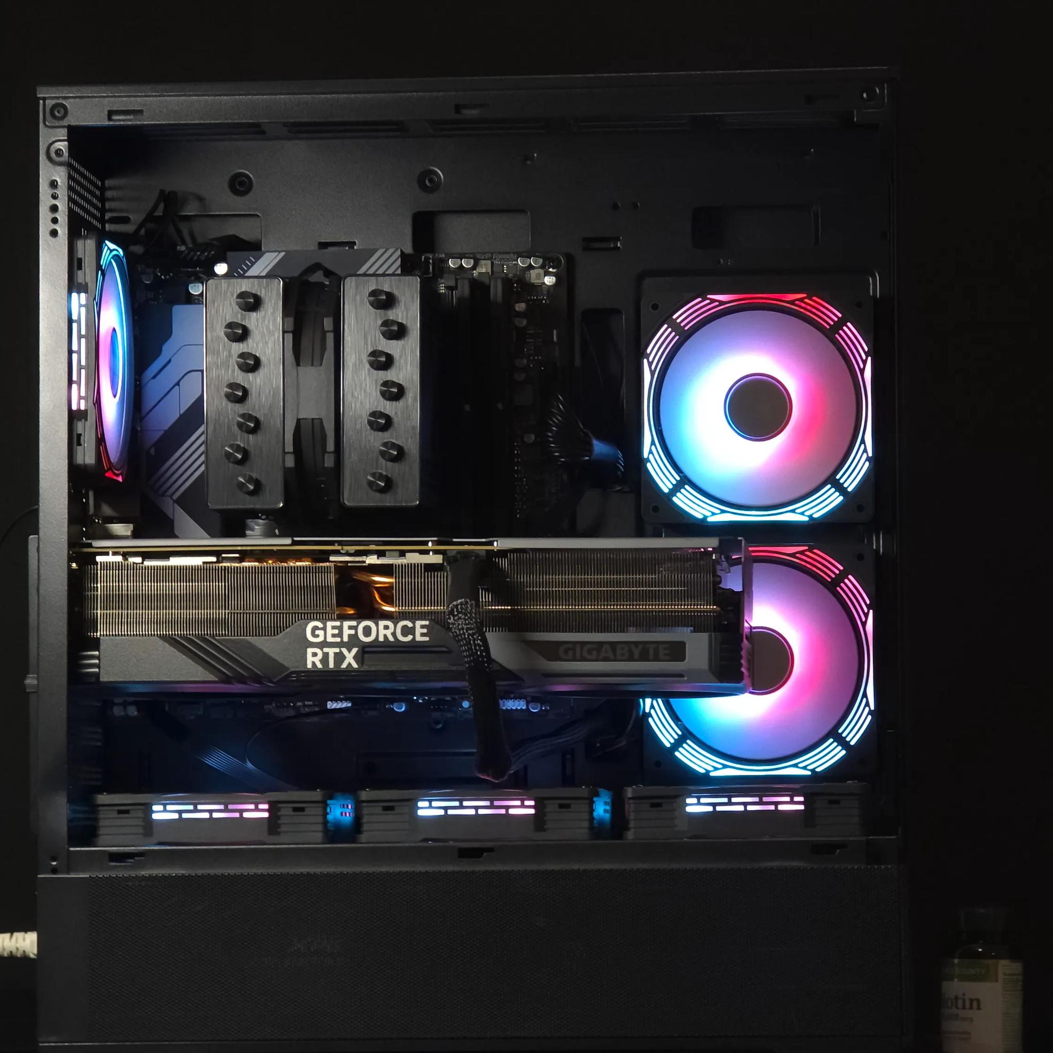 RTX 4090/ R9 7950X 3D / 64GB DDR5 Gaming PC Computer