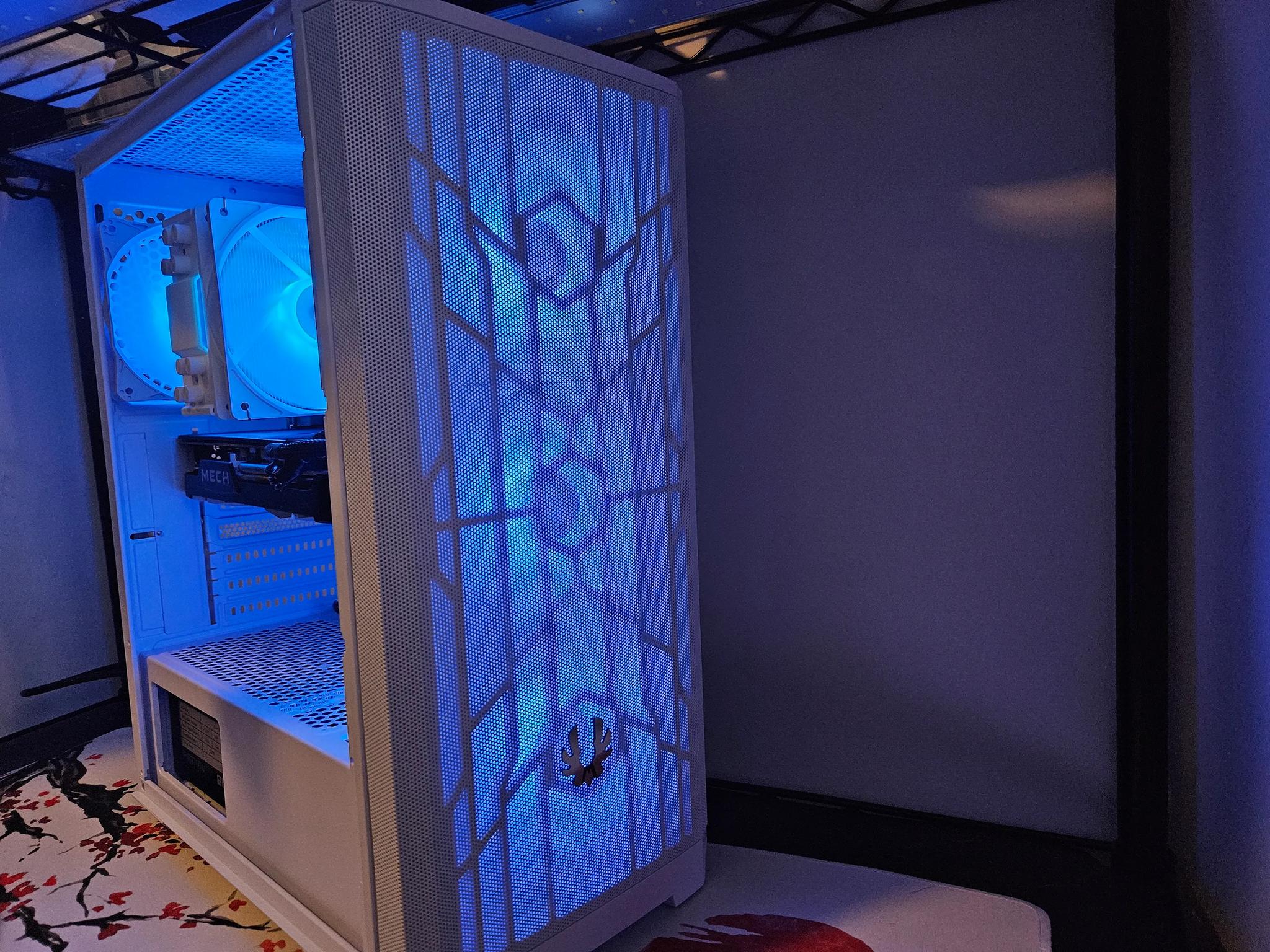 END OF SUMMER SALE! Gaming Rig Ryzen 5 / 32GB DDR4/ 1TB SSD / RX 6600