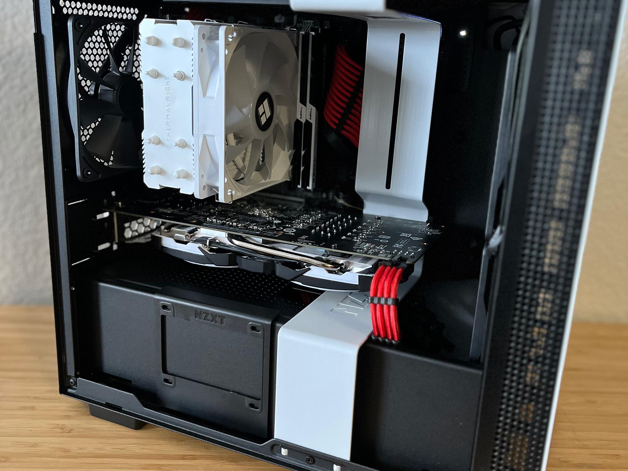 White-Out V1 Budget ITX PC - RX 580/Ryzen 7 2700