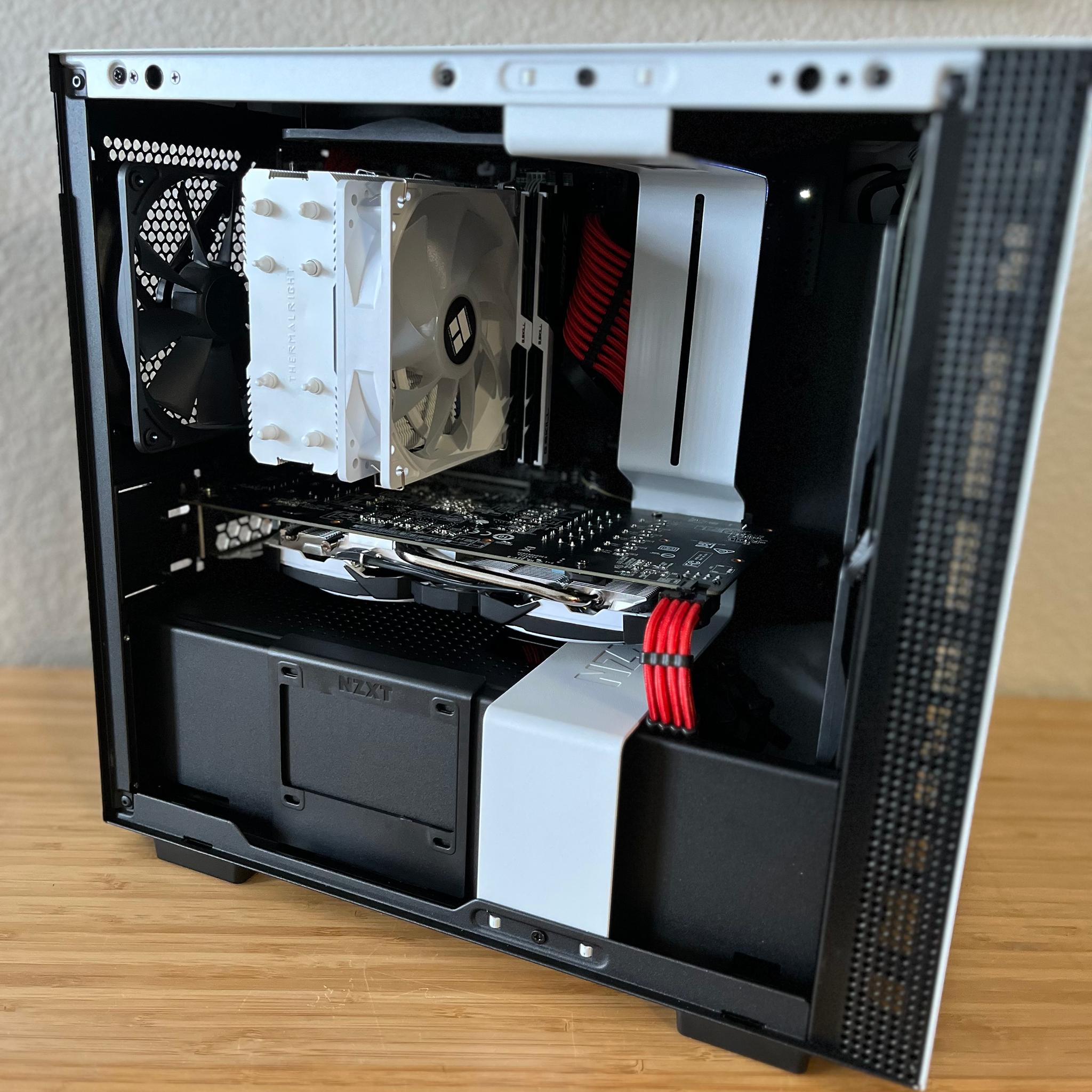 White-Out V1 Budget ITX PC - RX 580/Ryzen 7 2700