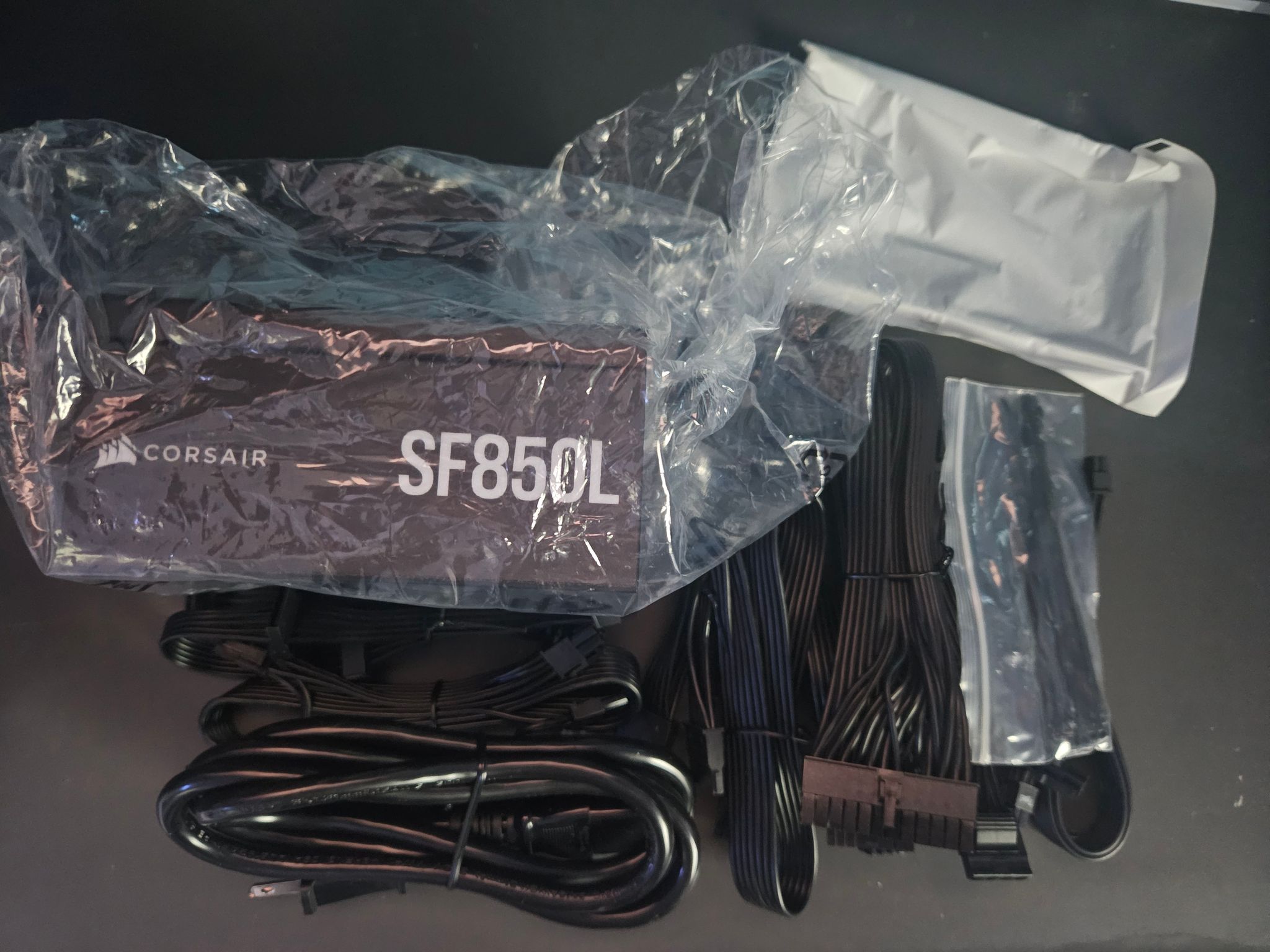 SF-L Series™ SF850L Fully Modular Low-Noise SFX Power Supply