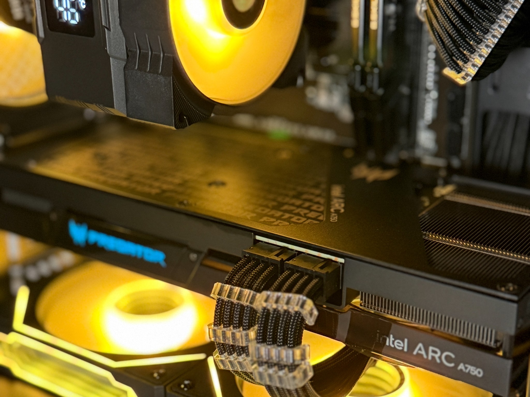 ▪️SHADOW CORE▪️ 1080p/1440p |  INTEL ARC A750 | RYZEN 5 3600 | 16GB DDR4 3200MHZ | 1TB M....