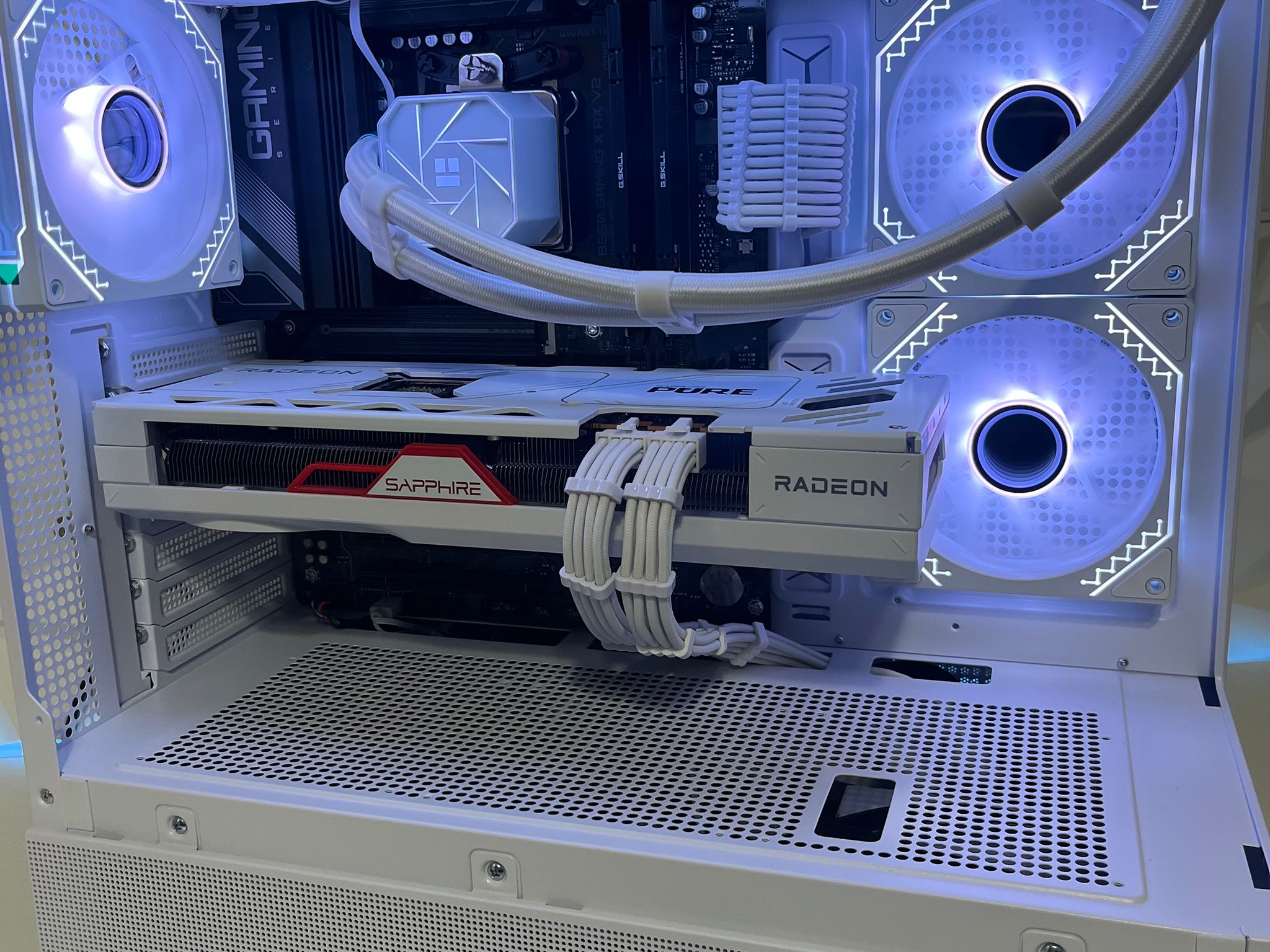 1440p/4K Streaming/Gaming PC|Ryzen 7 7700x|RX 7800XT|1TB M.2 SSD