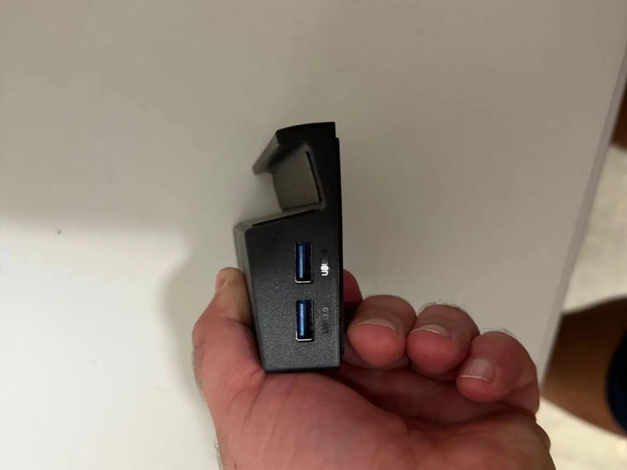 Sabrent 6-Port Dock for Handheld Gaming PCs