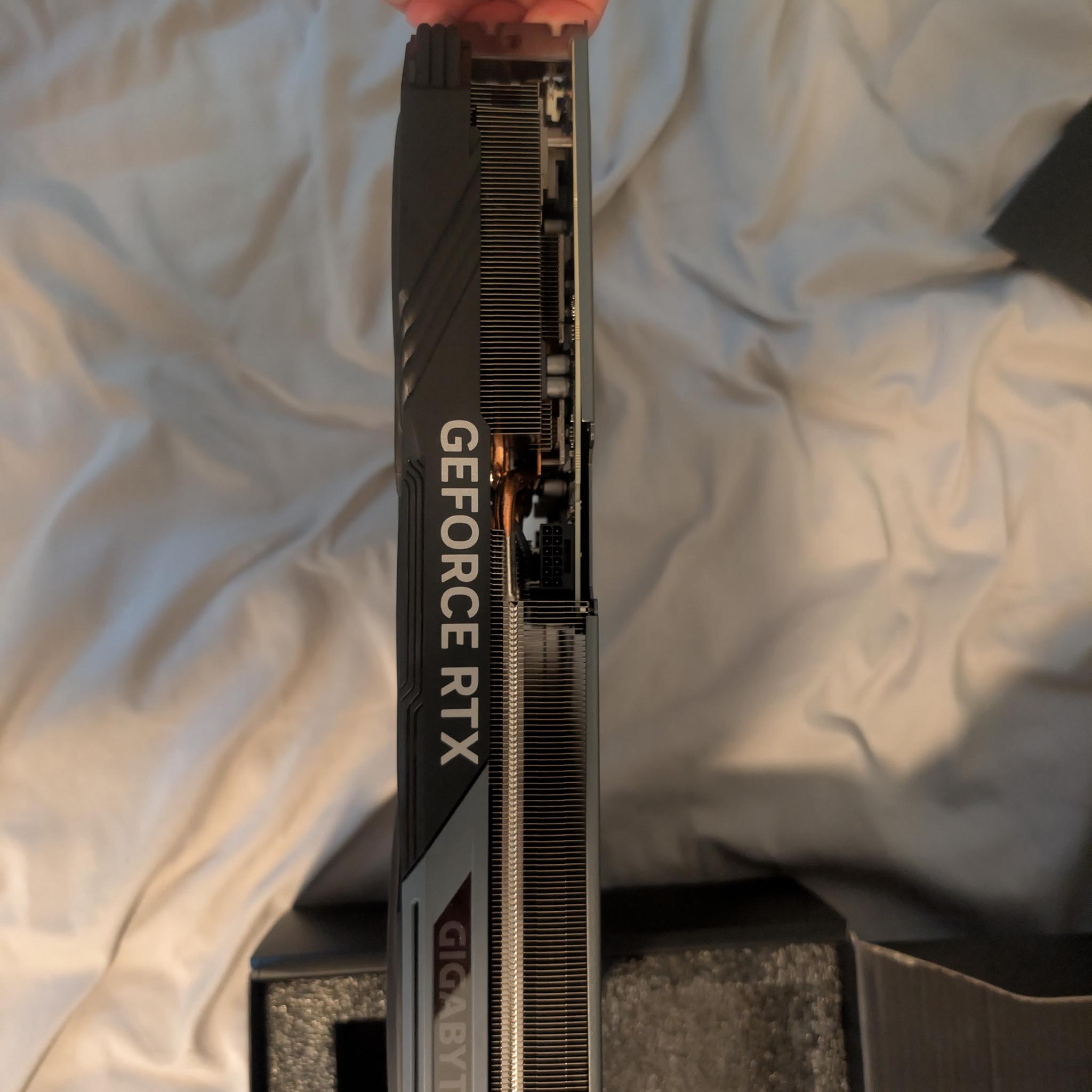 Gigabyte GeForce RTX 4070 Ti GAMING OC 12G