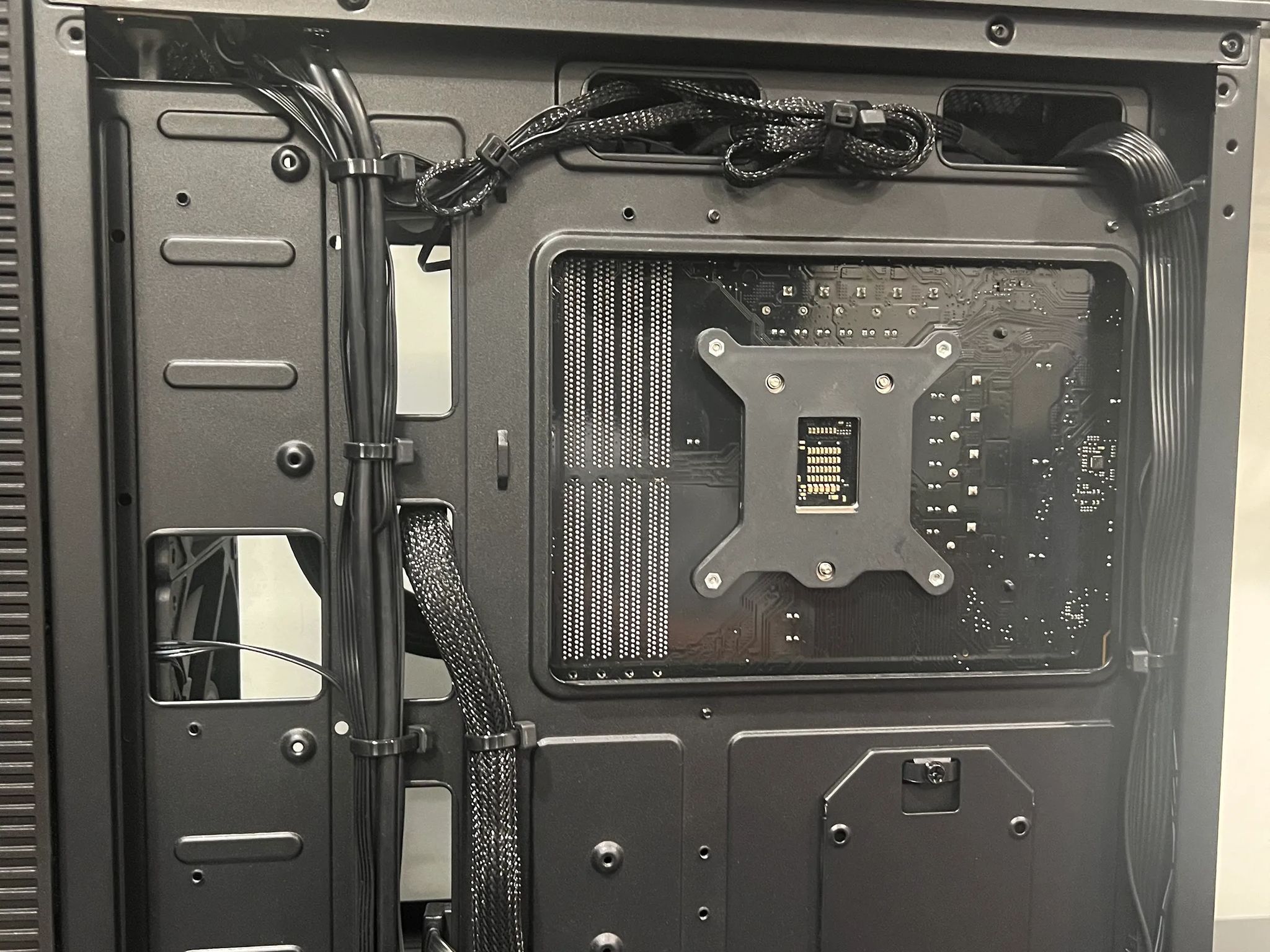 !!RTX 3070 and Intel 11700KF GAMING BEAST!!