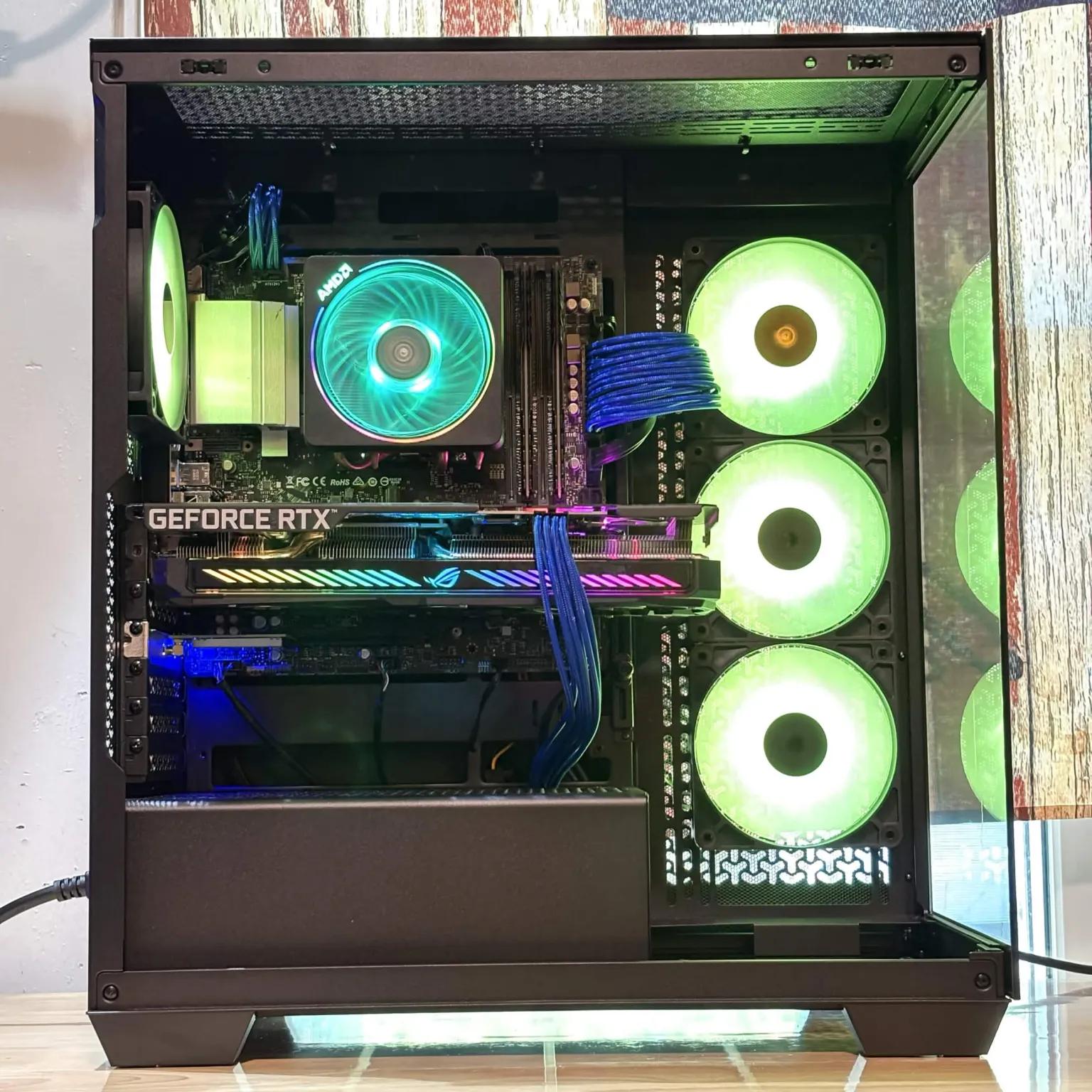 Black Cat Customs  - Ryzen 5 3600 / 3050 8GB / 16GB RAM / 256GB SSD + 1TB HDD