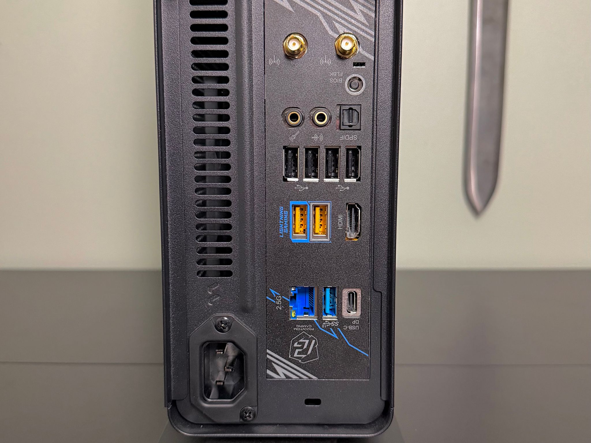 Beastly 7800X3D | 9070 XT | 32GB DDR5 | 2TB M.2 SFF Gaming PC