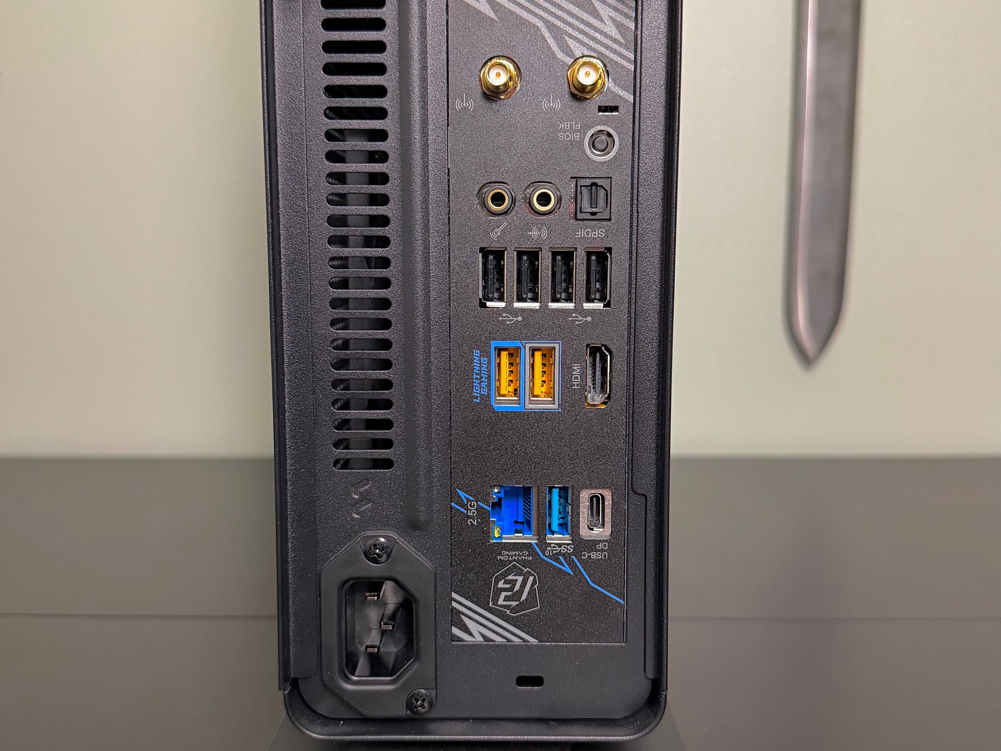 Beastly 7800X3D | 9070 XT | 32GB DDR5 | 2TB M.2 SFF Gaming PC