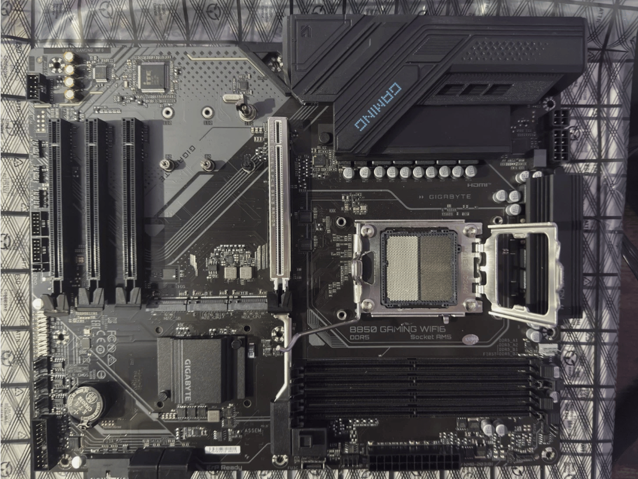 Gigabyte B850 Gaming WiFi 6 Motherboard - AM5 - (Missing I/O Shields)