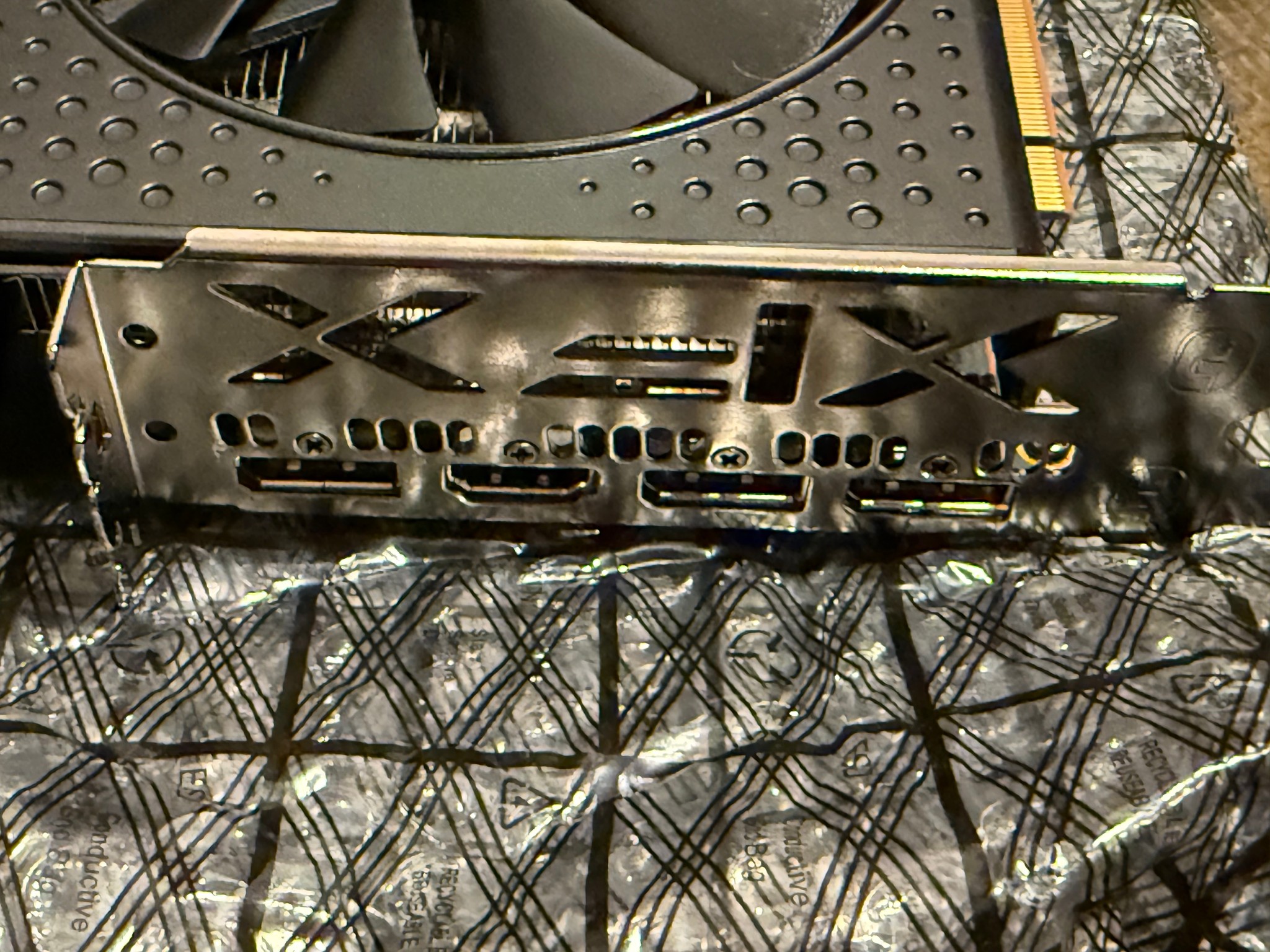 Used w/box - XFX Speedster Swift 210 AMD Radeon RX 6650 XT 8GB DDR6 Graphics Card