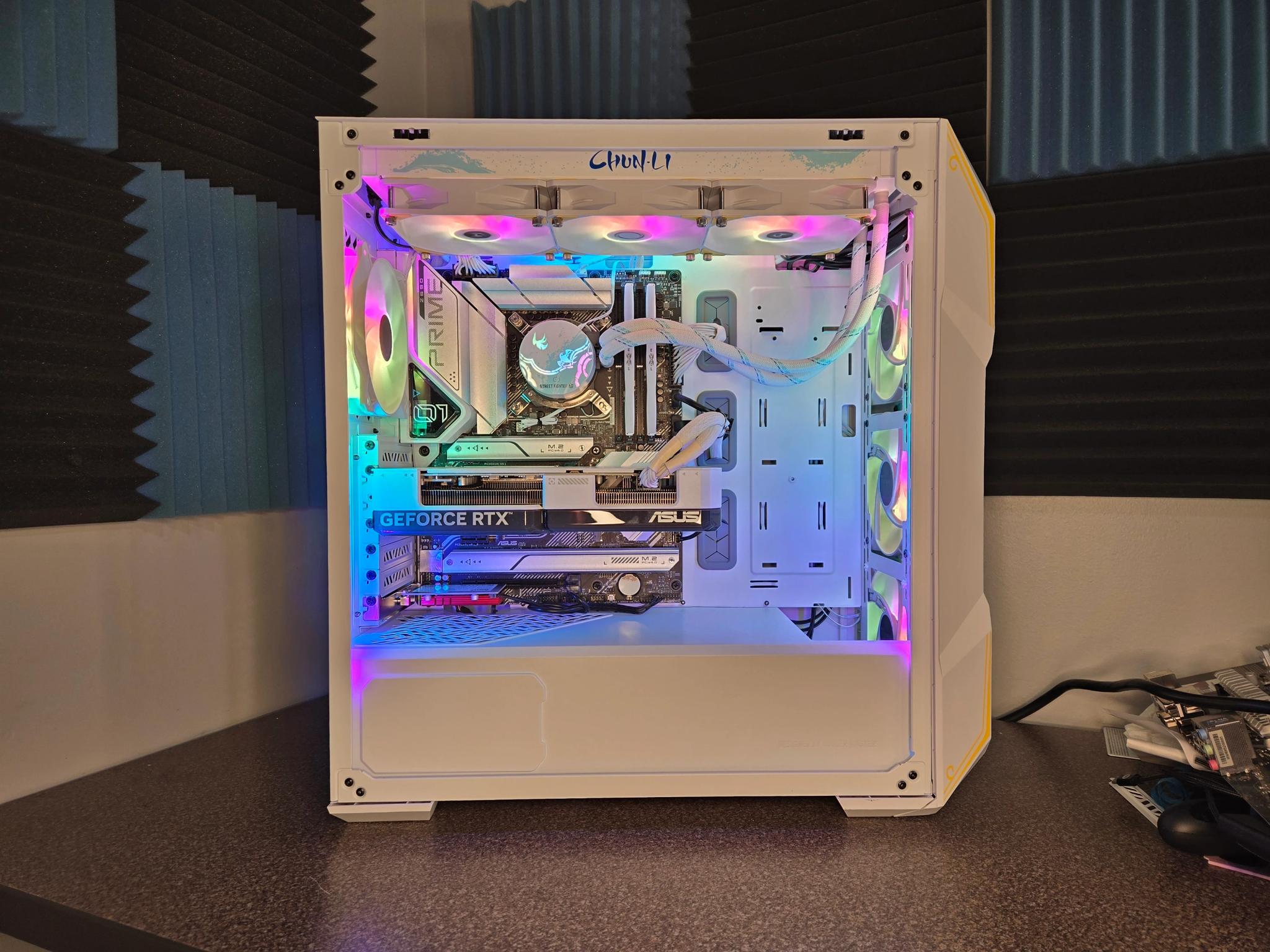 Chun-Li: RTX4070 14700K 32GB 2TB high-end themed PC