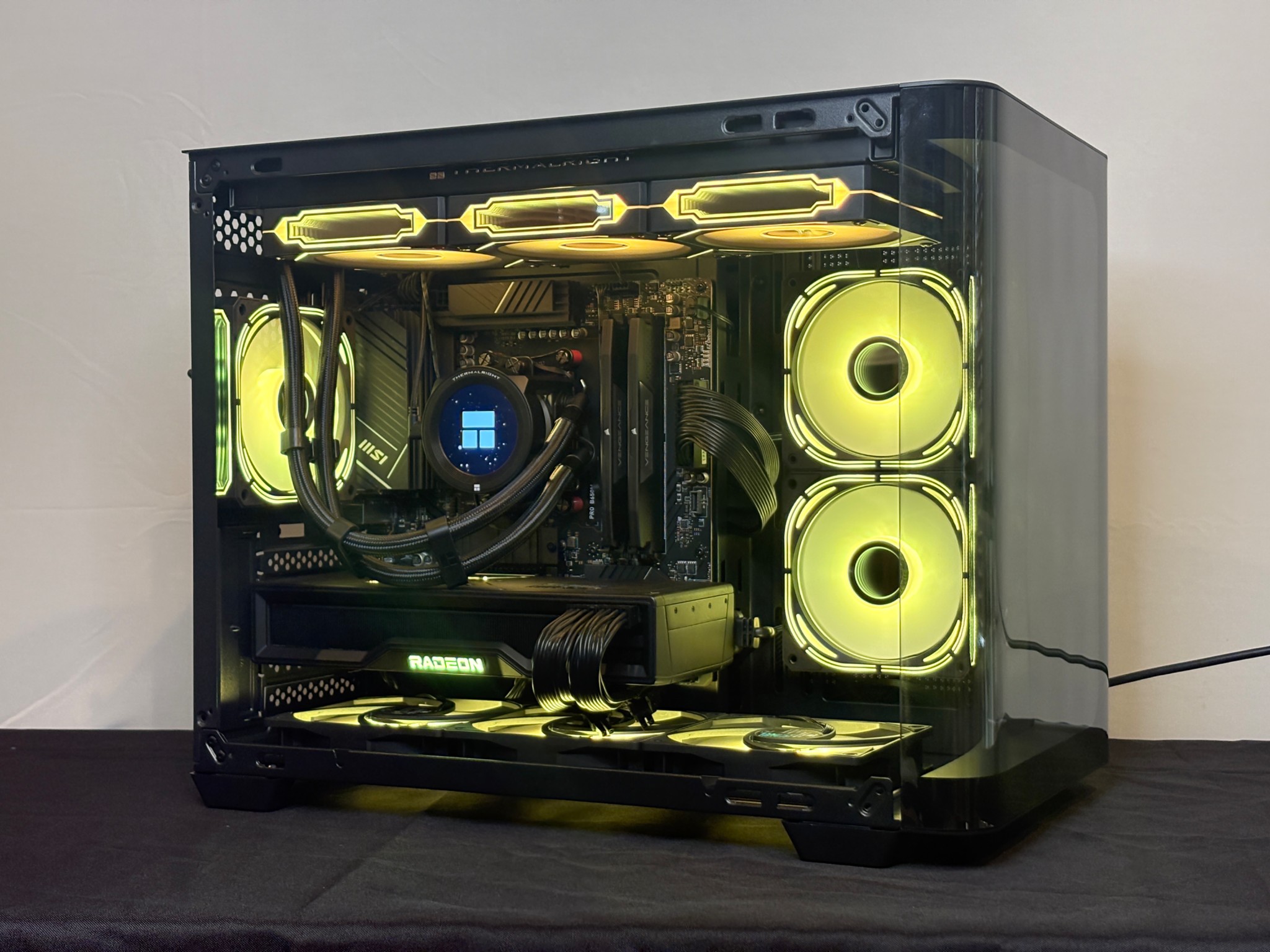 🖤 4K Gamer | RX 6950XT | Ryzen 5 9600X | 32GB DDR5 | Customizable LCD Liquid Cooler