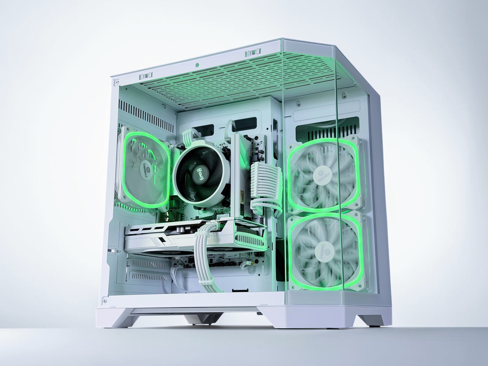 ❄️🐻‍❄️Polar 🌨️Gaming PC🌨️ AMD RX 580 8GB🌨️ AMD Ryzen 7 1700 8core🌨️ 16GB DDR4🌨️ 628GB SSD
