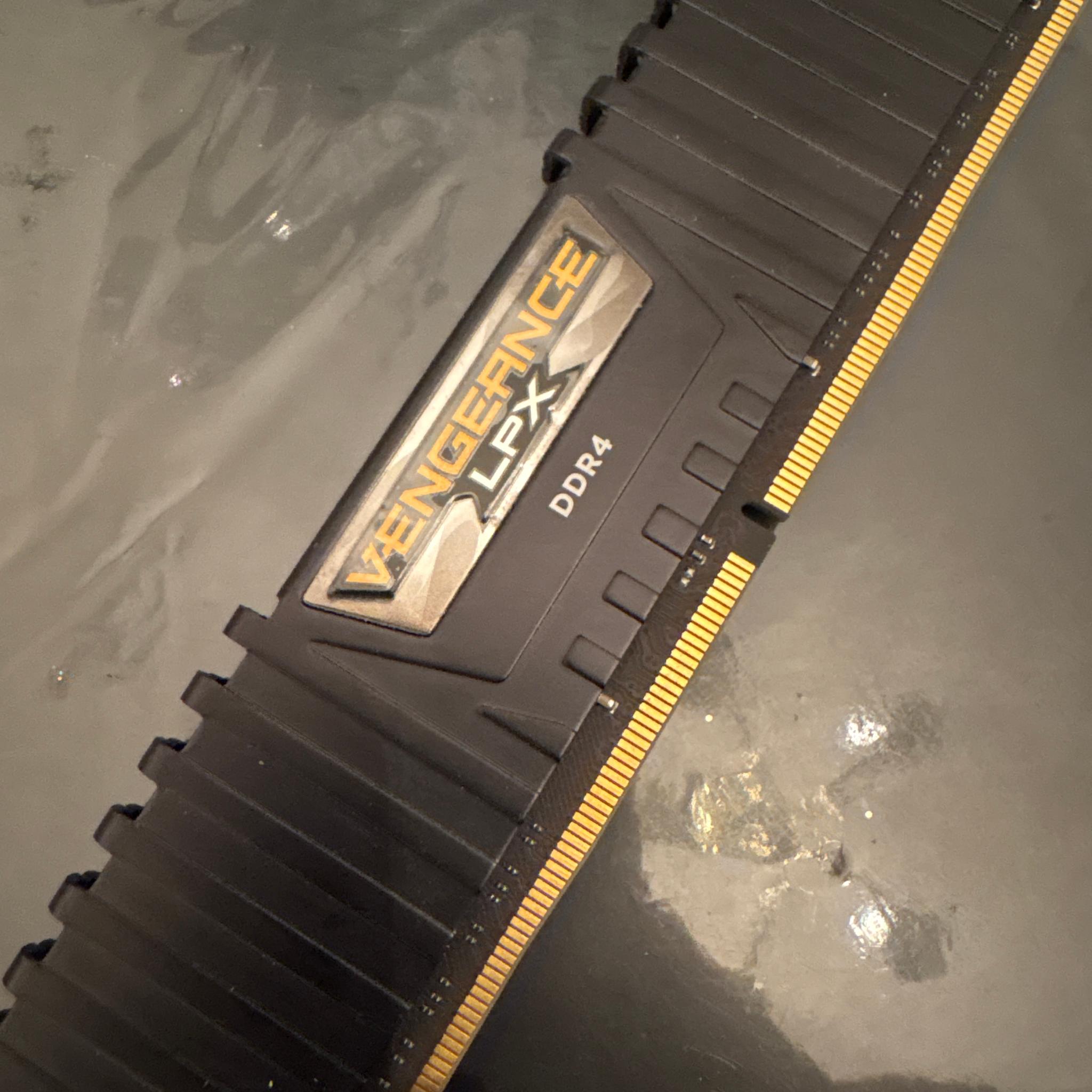 Corsair Vengeance LPX DDR4 32 Gb Ram Stick
