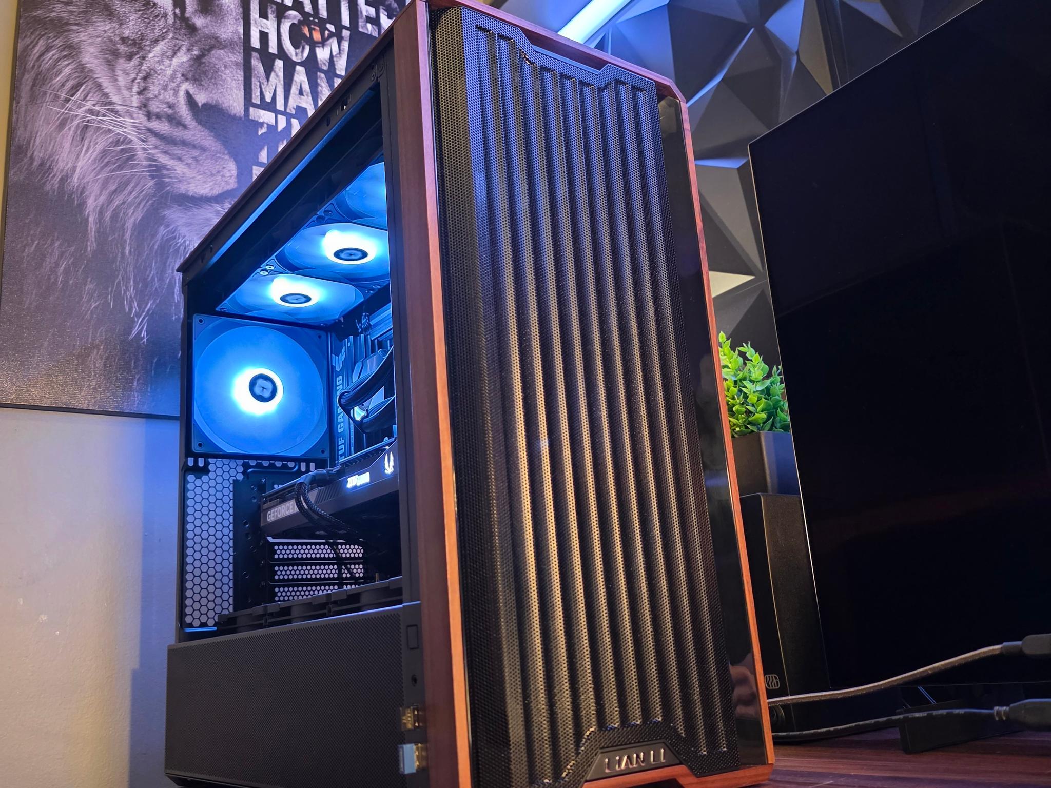RTX 5070 + RYZEN 7 7700X DDR5 PC