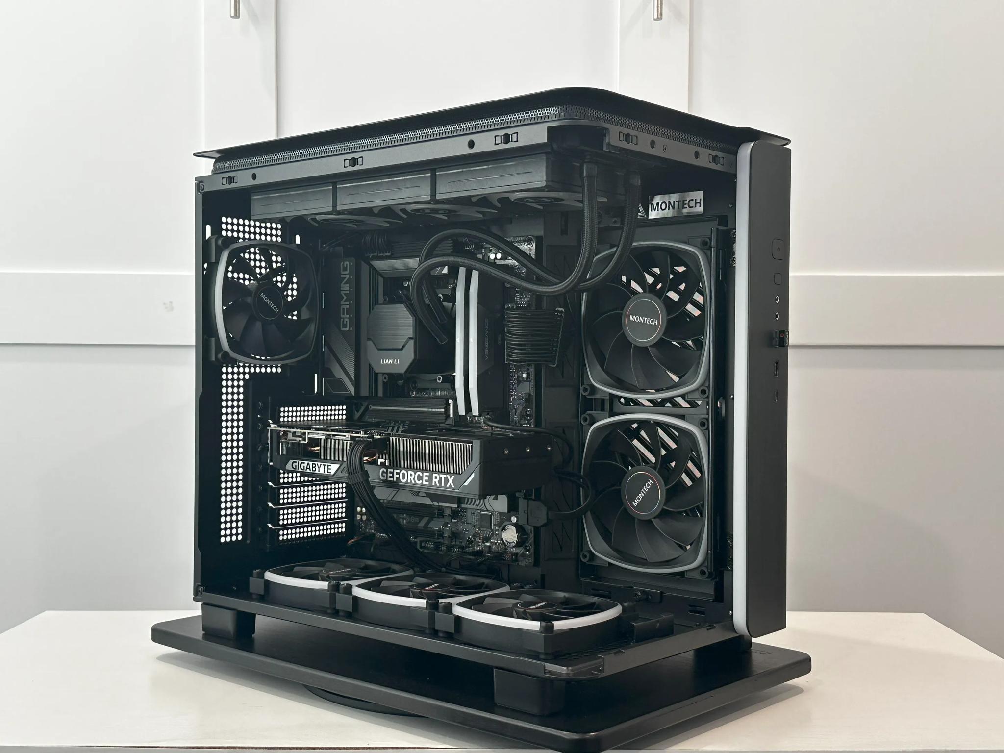 🔥NEW GIGABYTE NVIDIA GEFORCE RTX 5070 12GB / AMD RYZEN 7 7700X/ 32GB RAM/ 2TB NVME🔥