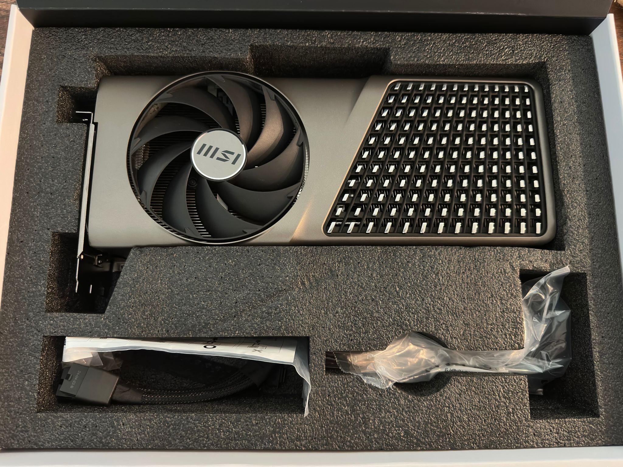 MSI GeForce RTX 4070 Ti SUPER 16G EXPERT
