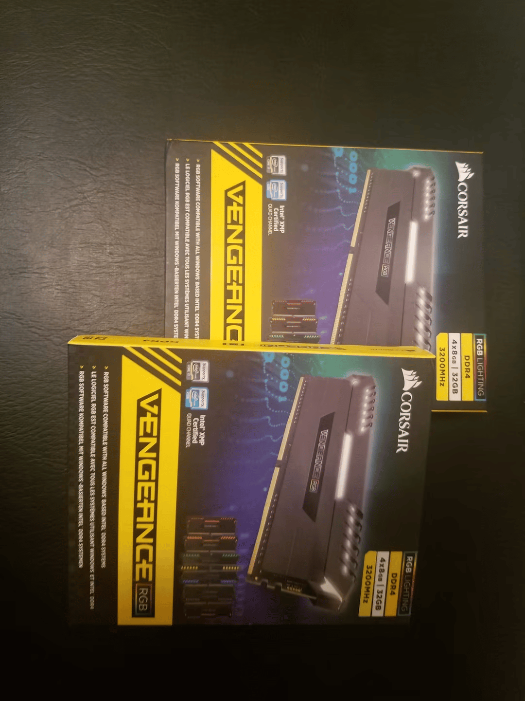 Corsair Vengeance 64 GB (8 x 8 GB) DDR4-3200 CL16 Memory