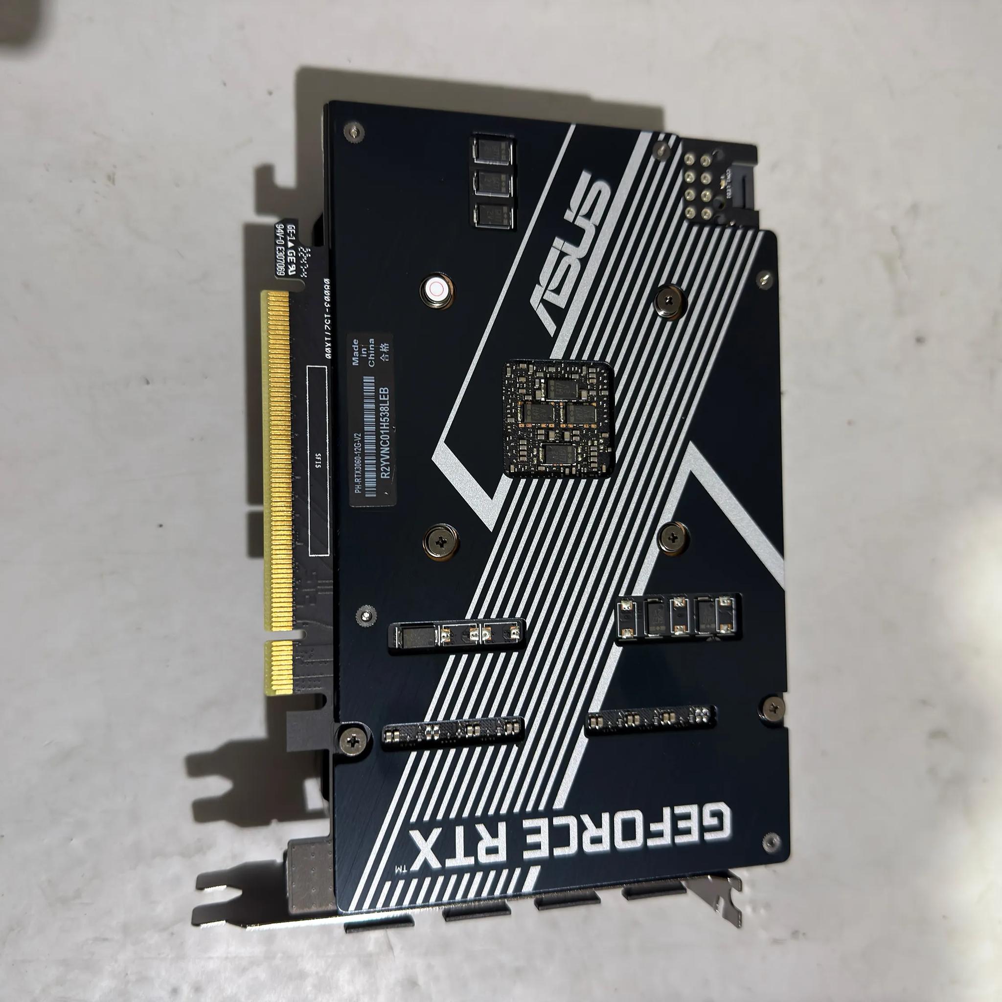 Asus Phoenix RTX 3060 V2 - 12GB Ram