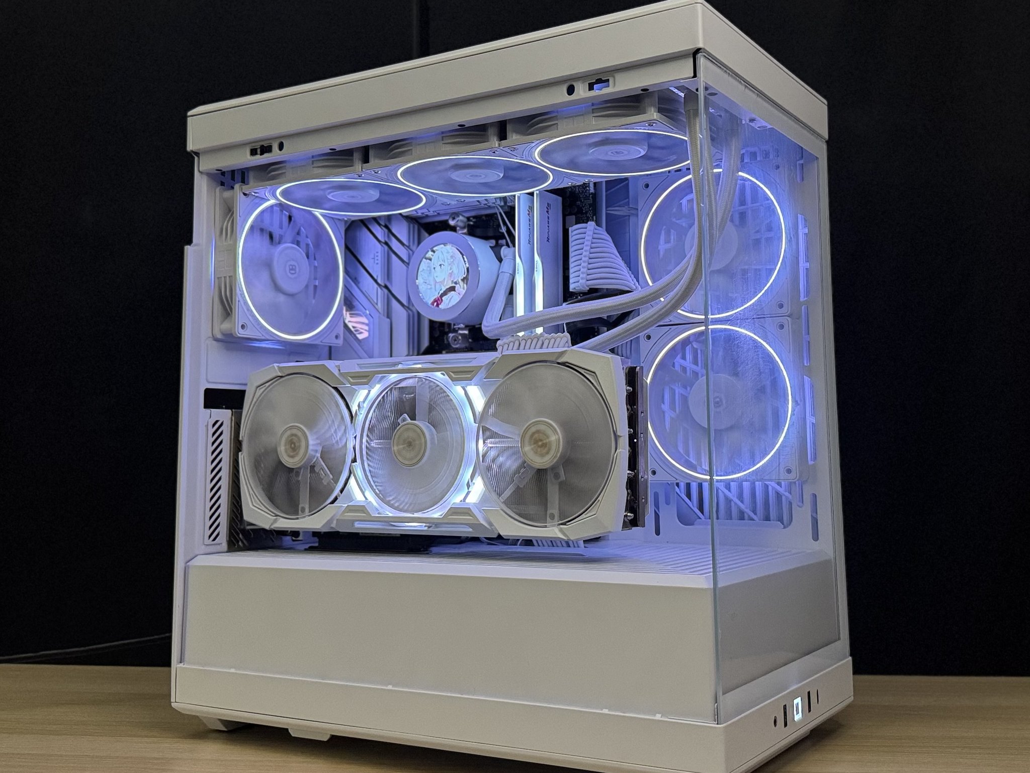 🪐Halo |Ryzen 7 7800X3D, RX 7900 XTX, 32GB DDR5, 2TB SSD nVme | 4K Gaming PC