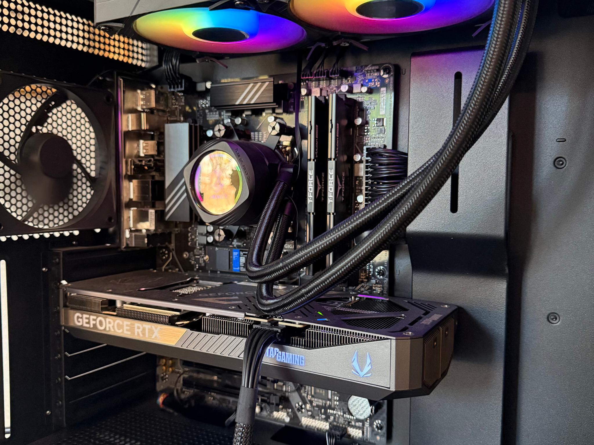 RTX 5070 Ti Gaming PC | Ryzen 7 9700X | 32GB DDR5 | 2TB