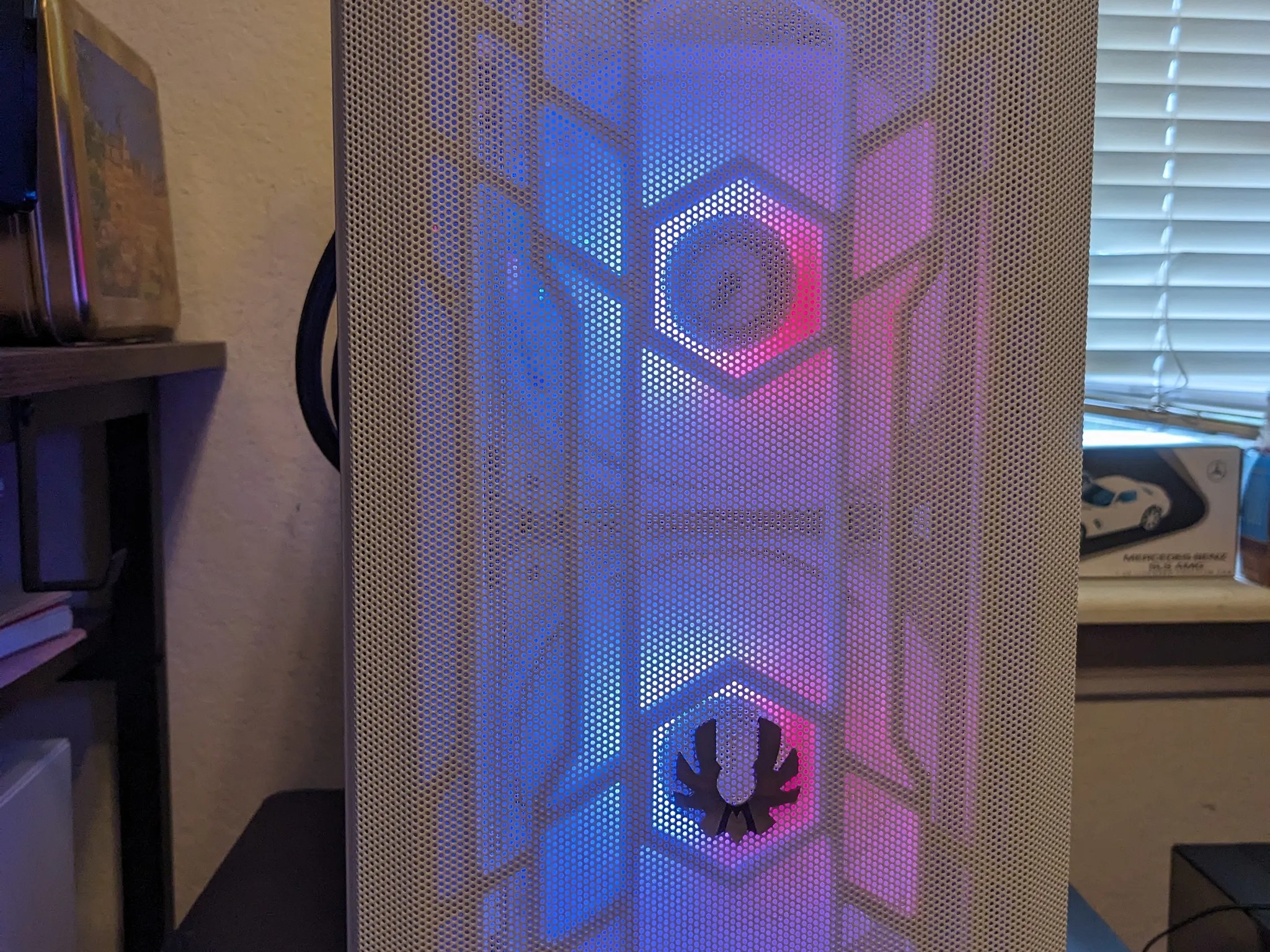 FREE SHIP|| 12 Core Xeon CPU, GTX 1080 TI 11GB, 32GB RAM, 1TB NVMe SSD, Win10, WiFi, RGB