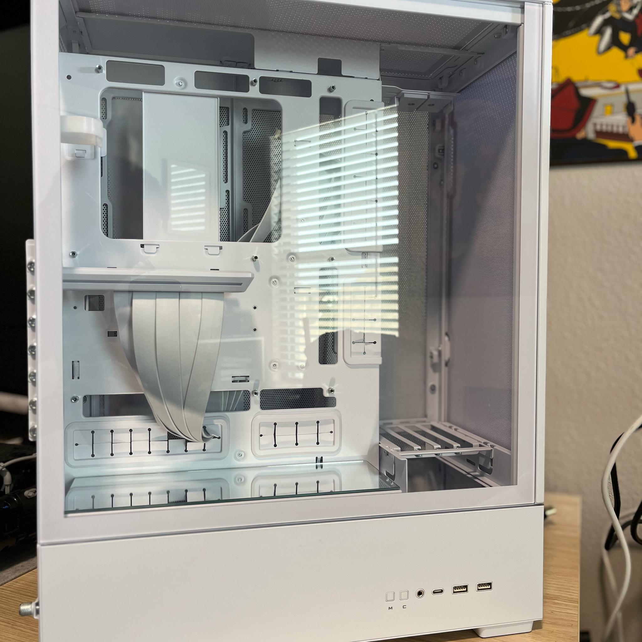 **SALE** Lian Li SUP-01 WHITE ATX/Micro-ATX/ITX