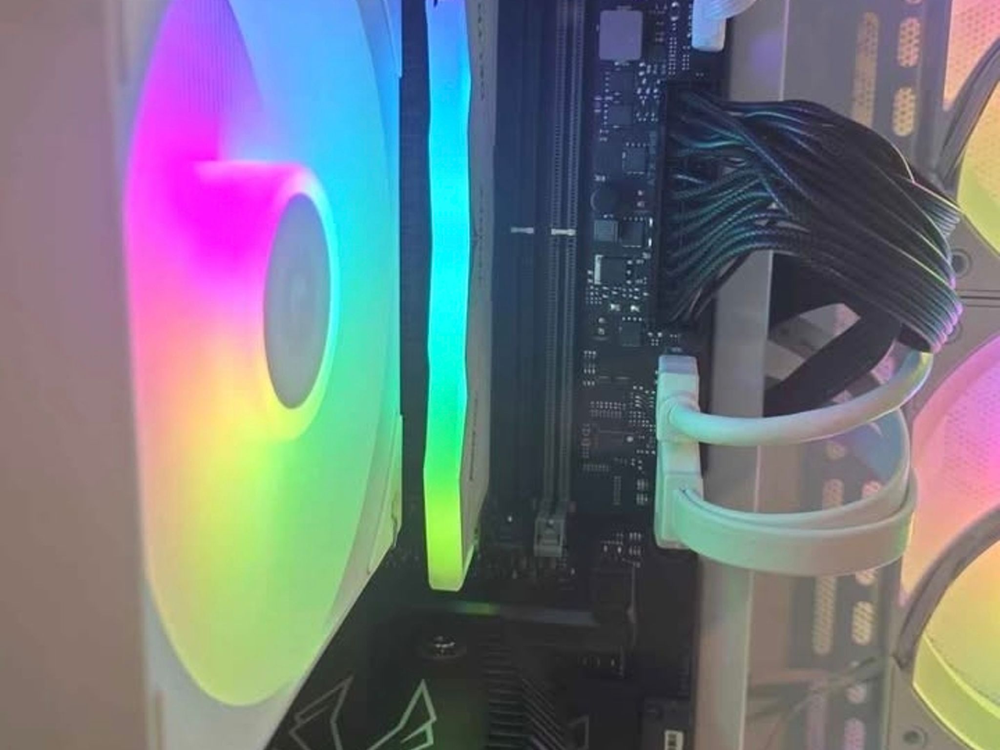 GeForce RTX 3060 Ti Custom Gaming PC - Ryzen 5 8400F