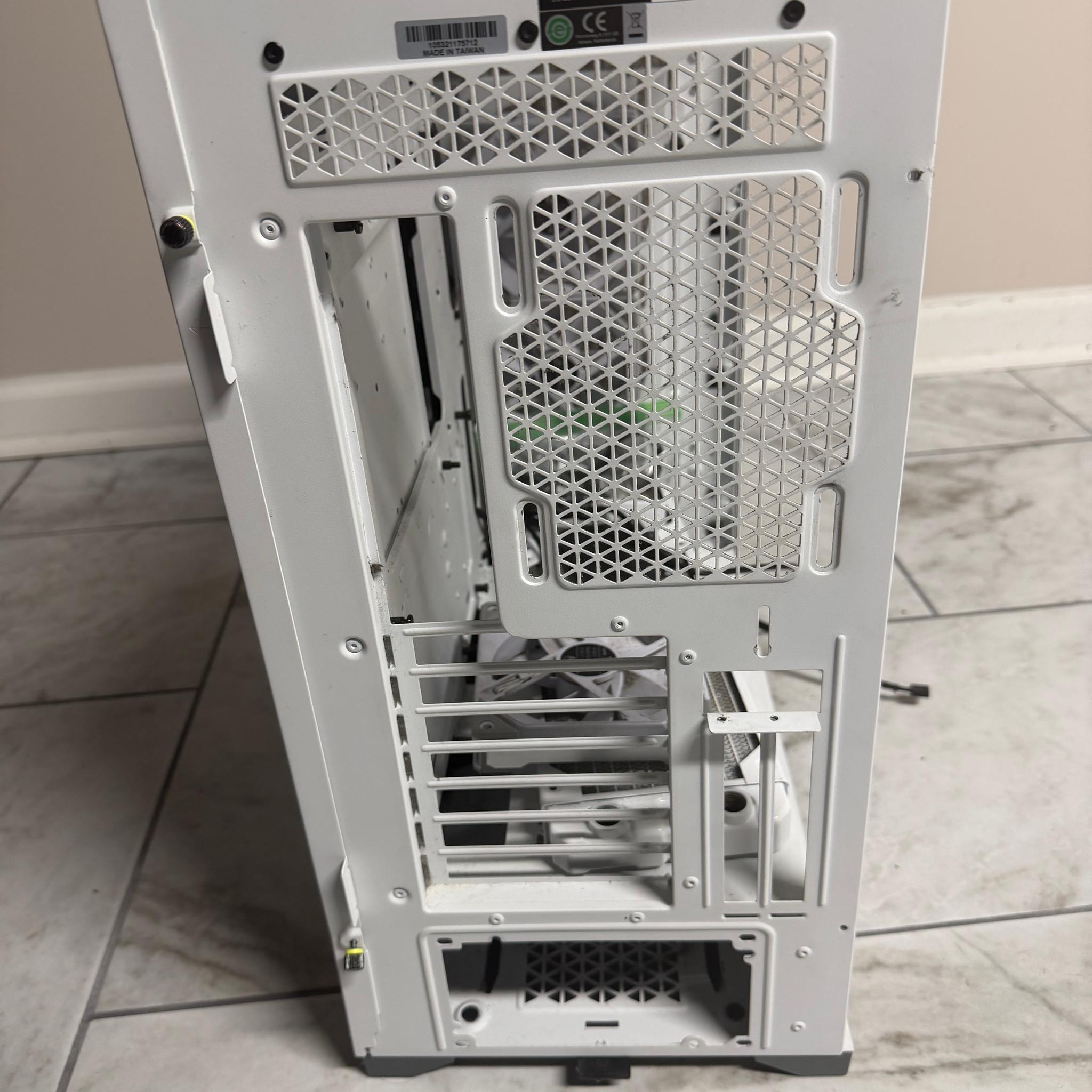Lian Li LANCOOL 205 Mesh White No Tempered Glass