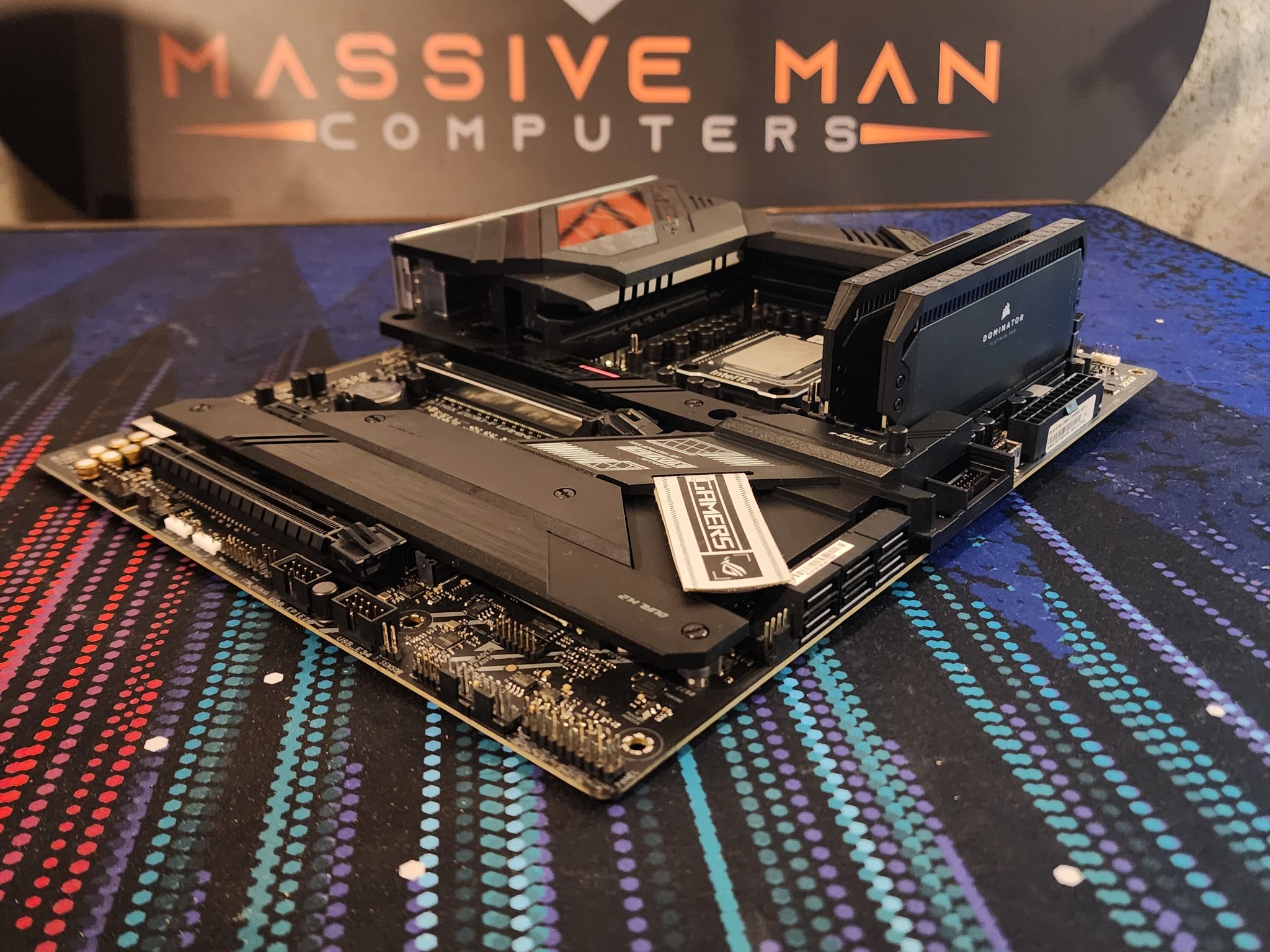 I9-12900K / 64GB DDR5 RAM / Z690 WiFi Mobo