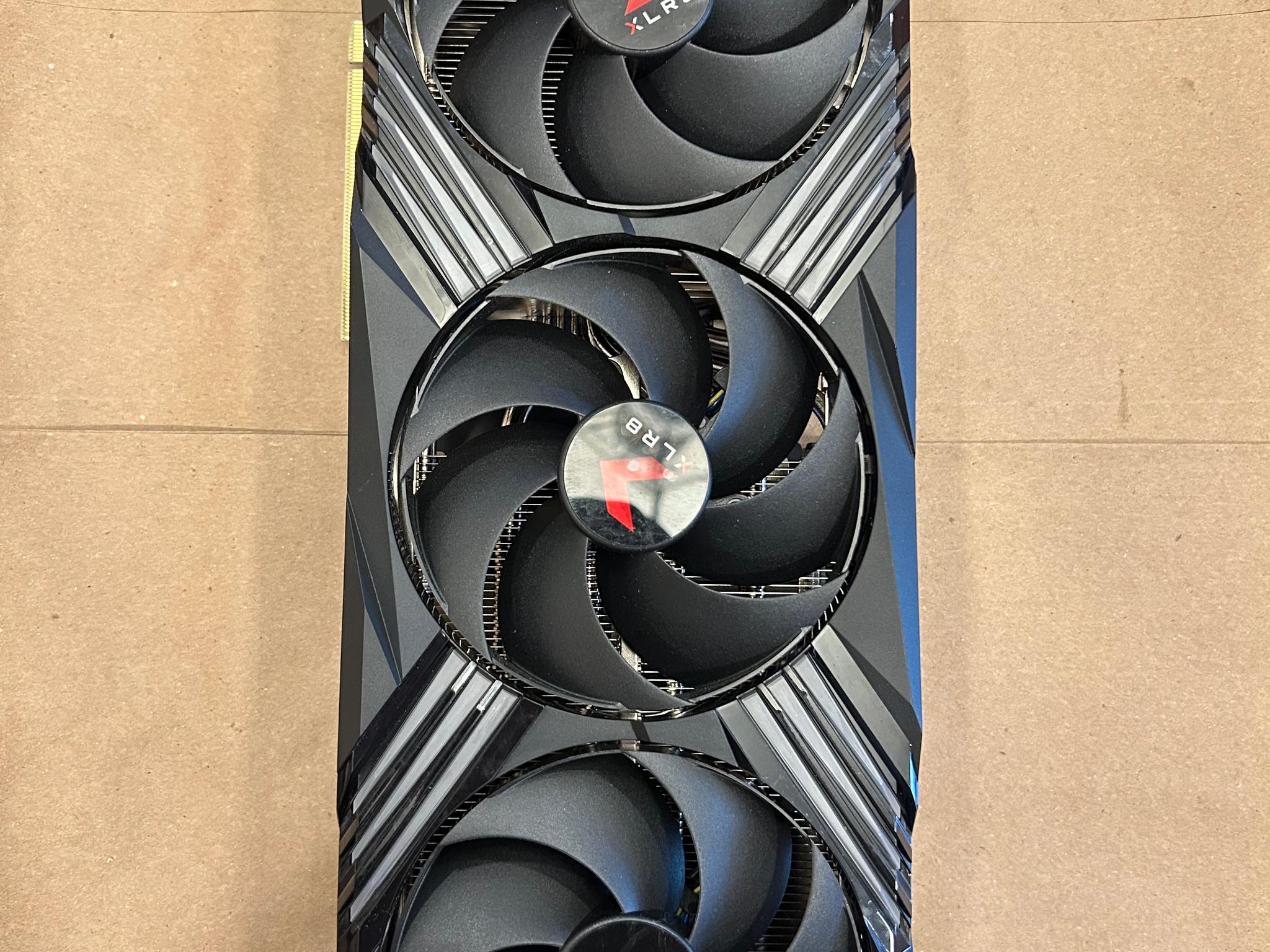 PNY XLR8 Gaming VERTO EPIC-X RGB OC