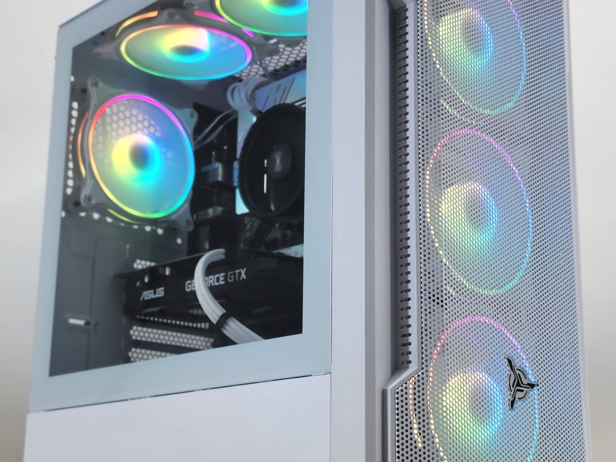 Gaming PC Ryzen 5 5600G 16GB RAM 500GB SSD GTX 1650 4GB Windows 11 Computer