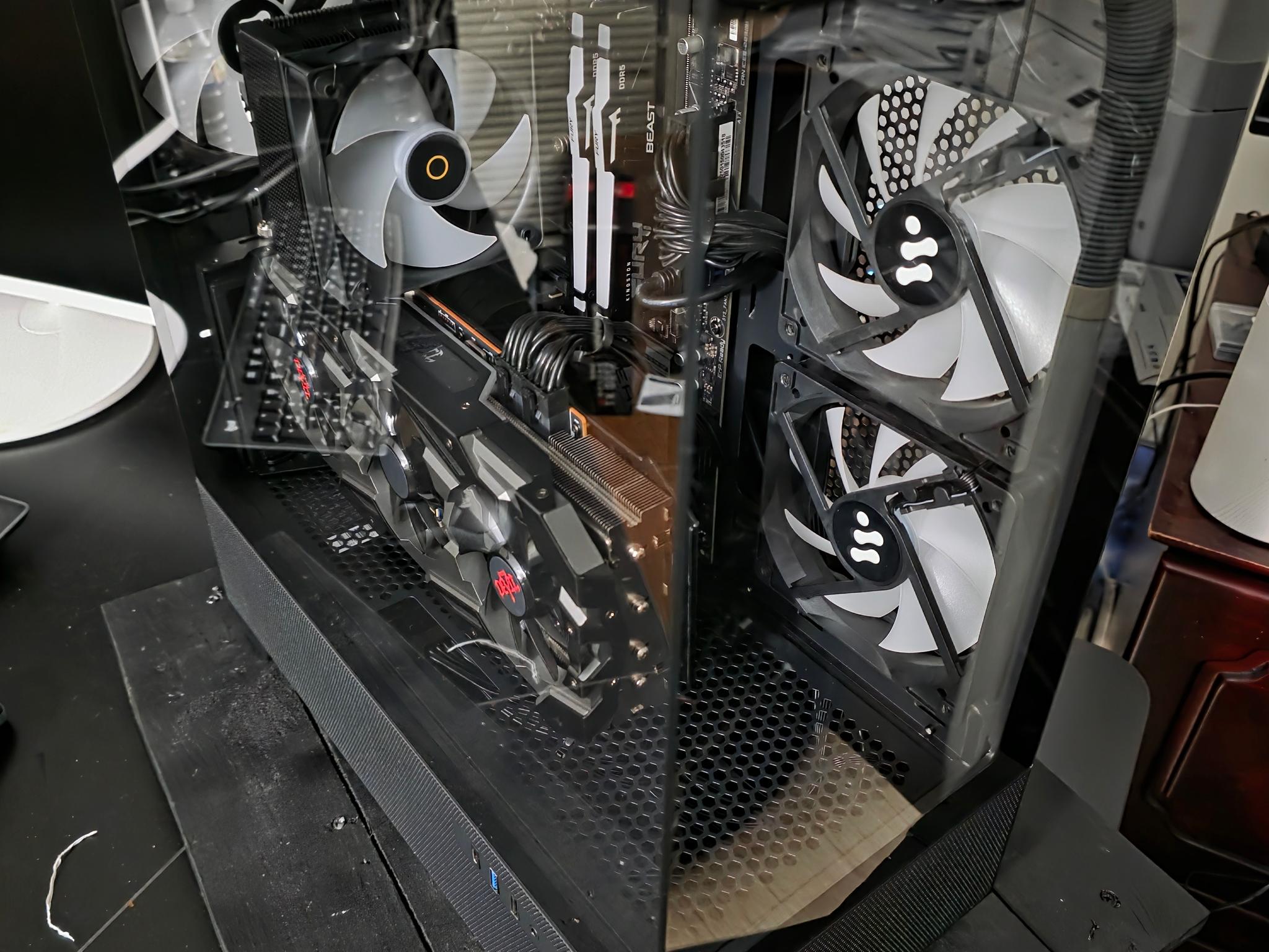 Verticle Mounted GPU.. Brand New Build..Custom AMD AM5