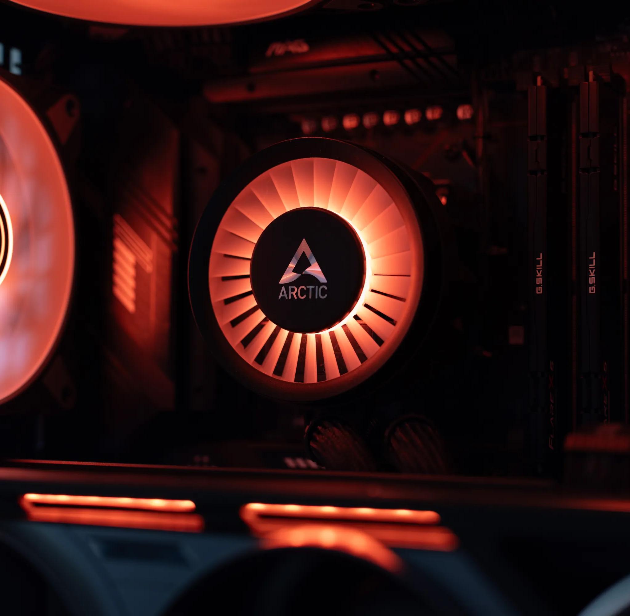 RTX 5080, Ryzen 7 9800X3D, 64gb DDR5 6000, 2TB NVME storage, WiFi, High End Gaming PC