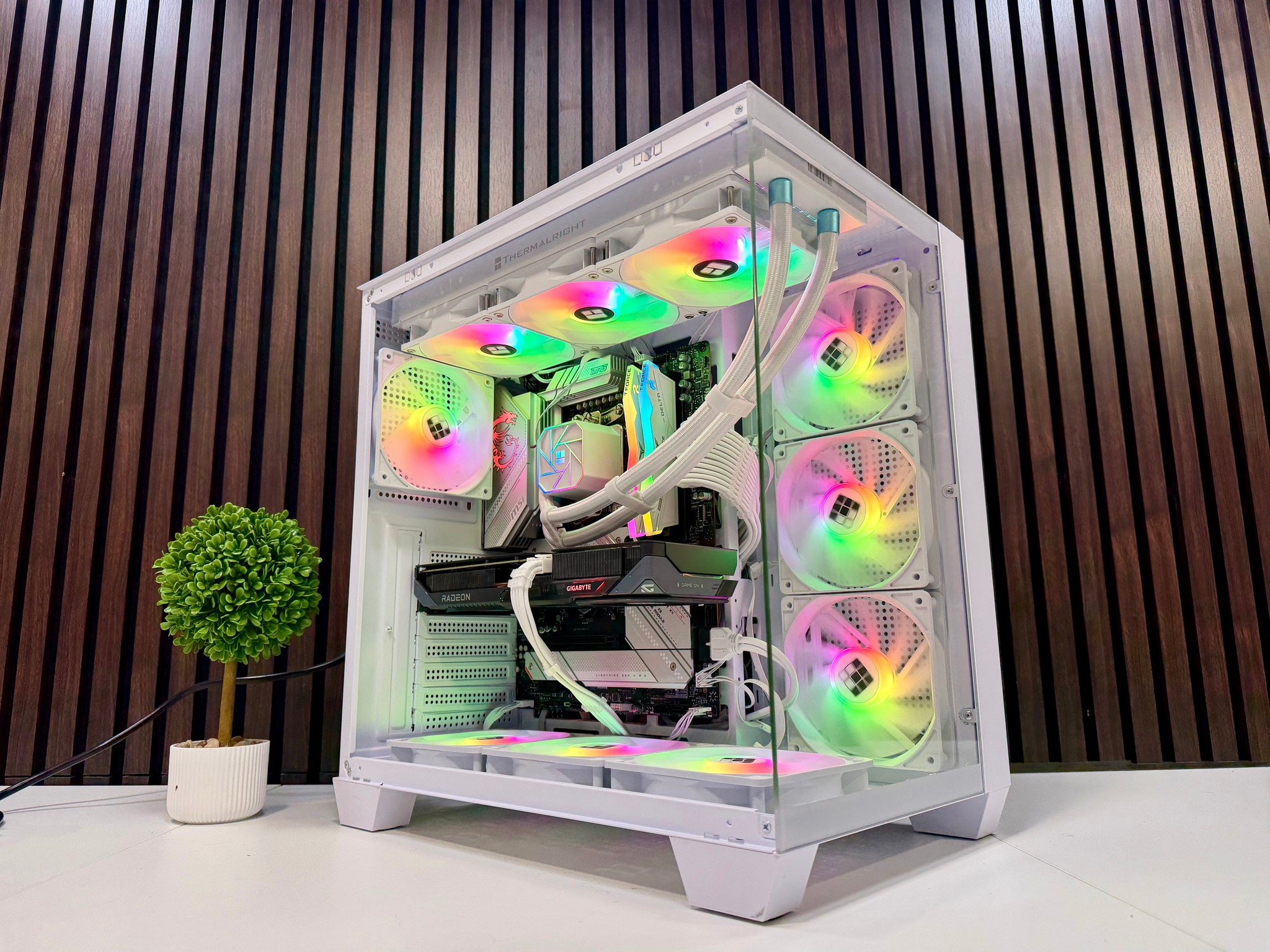 9060XT 16GB | Ryzen 9600X | 32GB DDR5 (CL 30) | 2TB M.2 | 800W Gold PSU | ARGB Fans | Windows 11