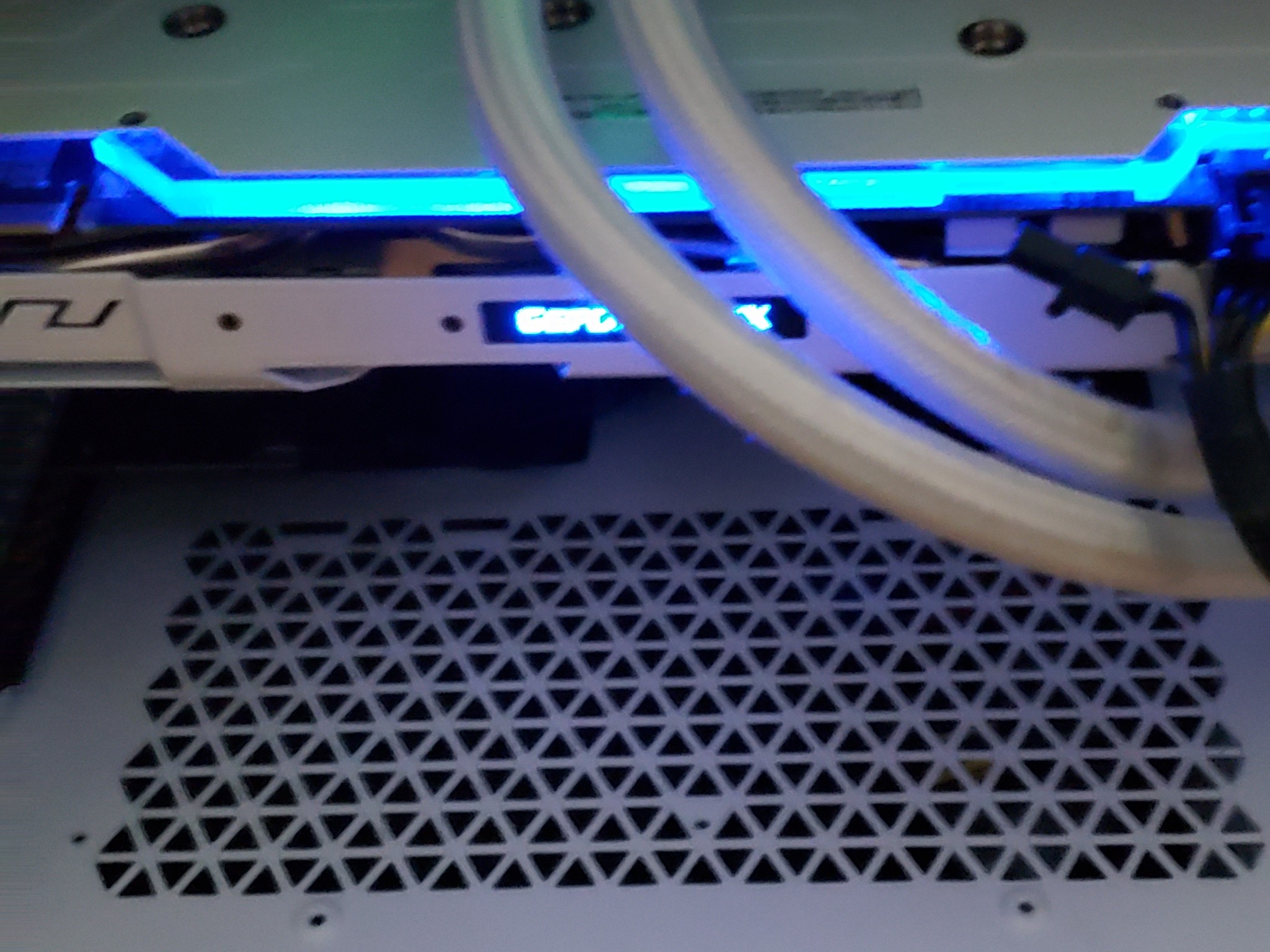 GALAX GTX 1070 Ti EX-SNPR White graphics card