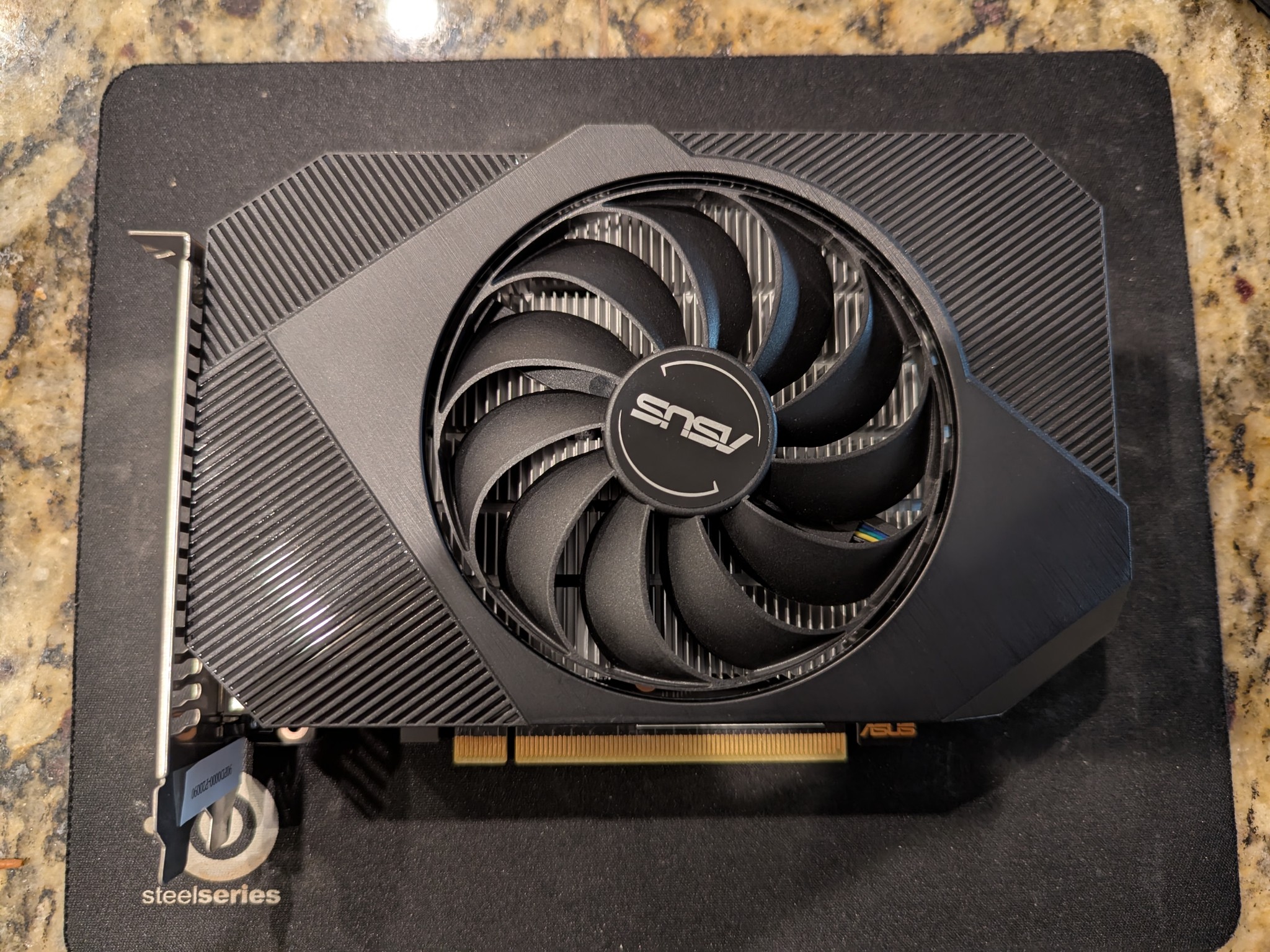 ASUS Phoenix GeForce GTX 1650 4GB GDDR6 (PH-GTX1650-4GD6-P)