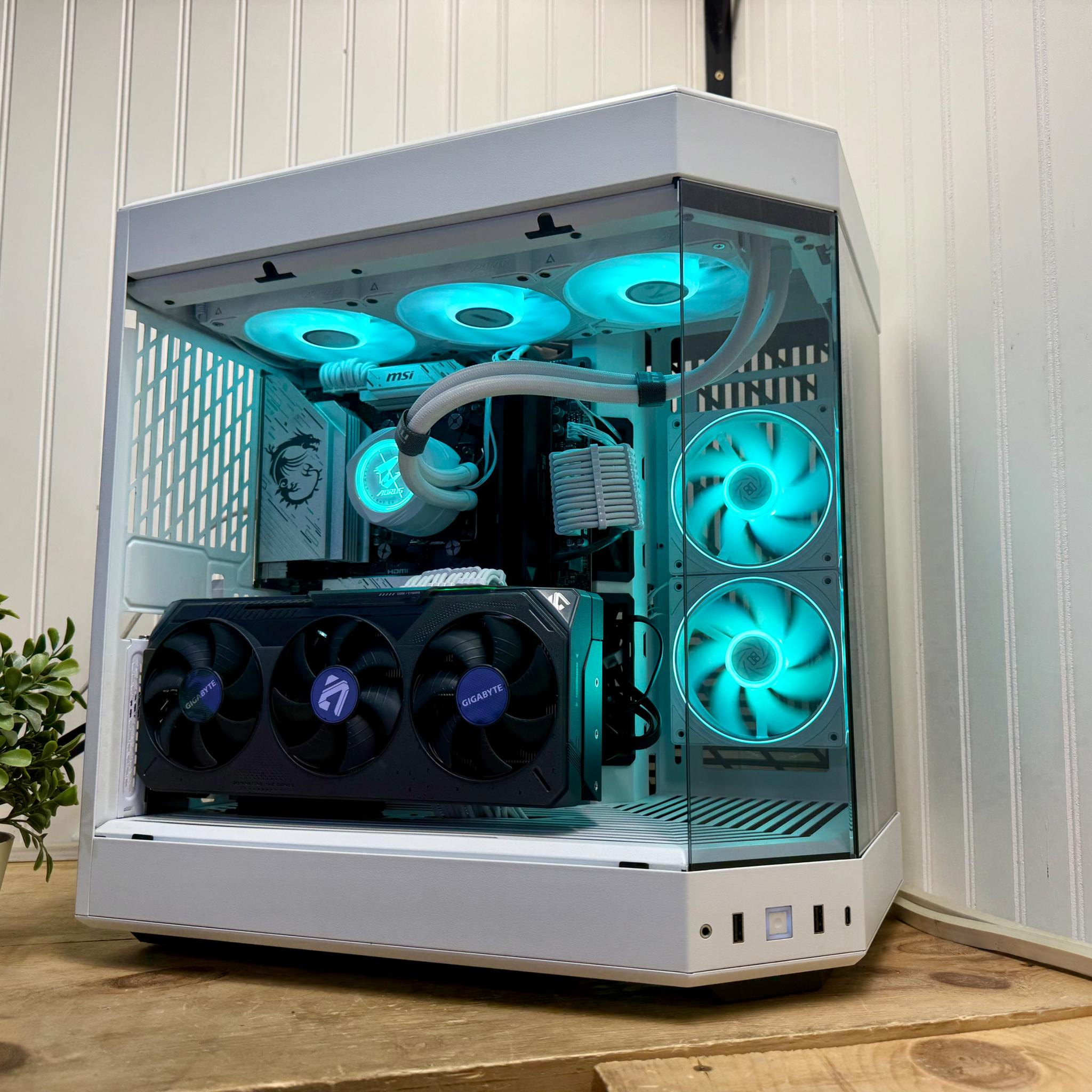 WHITE DRAGON  1440p /4k Gaming PC 7700x/9070XT/32g ddr5/x670E/1000w PSU /3 TB Storage/360mm AIO