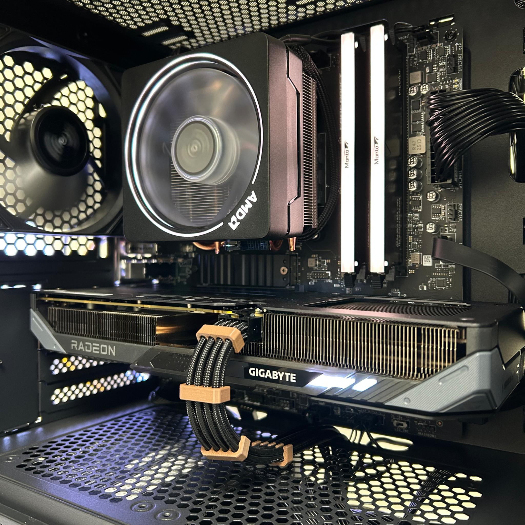 🌳 "Cypress Blaze" - Ryzen 7 5800 XT - RX 9060 XT 16GB - 32 GB - 1TB