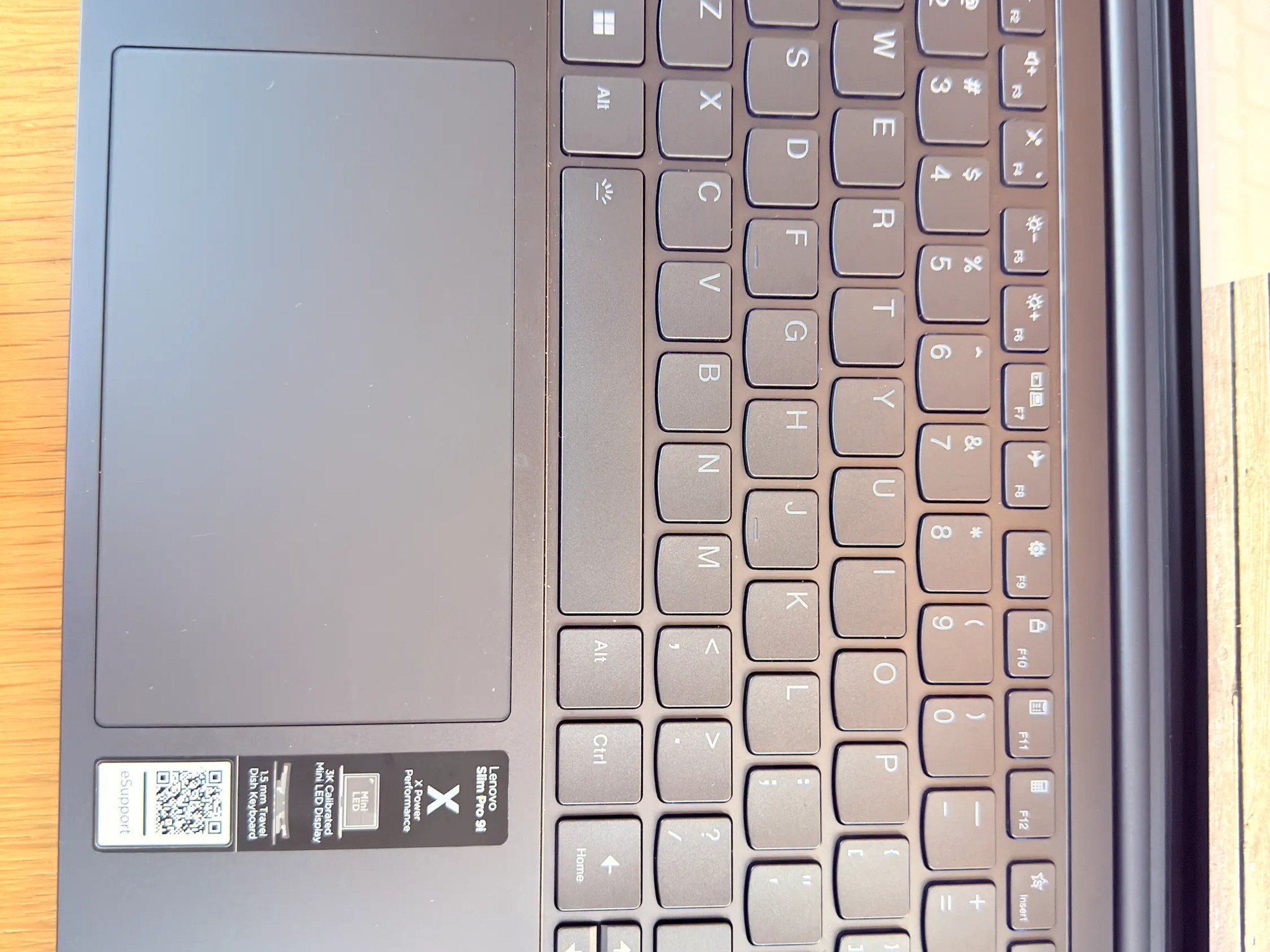 LIKE NEW! Lenovo Slim Pro 9i 14"