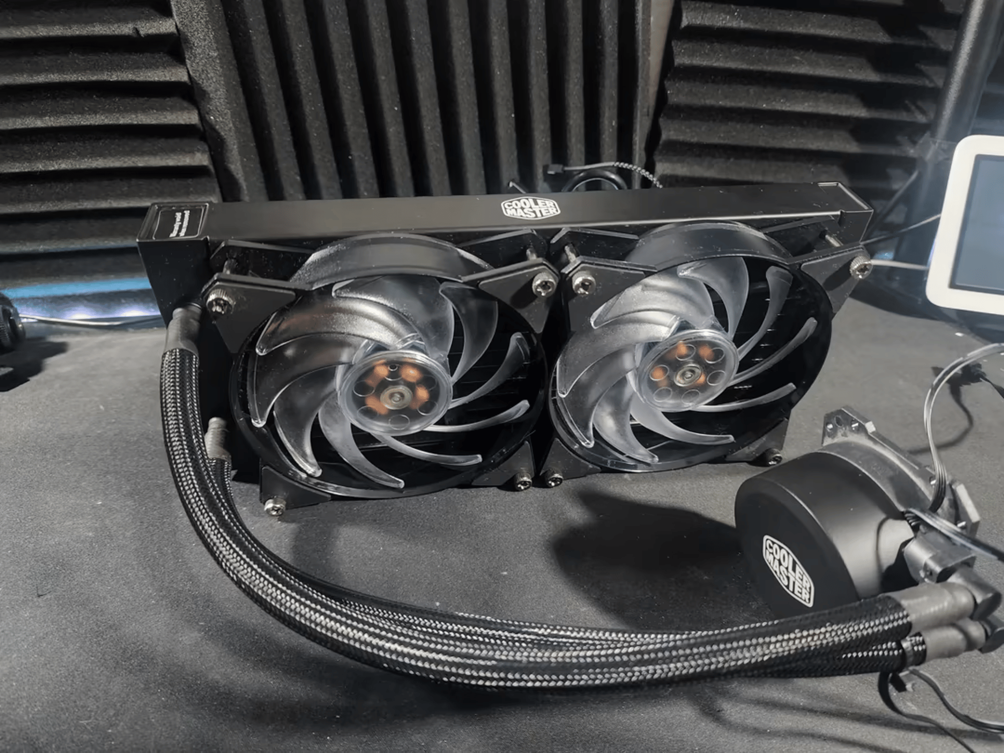 Cooler Master ML240L V2 w/ missing mounting hardware & RGB hub