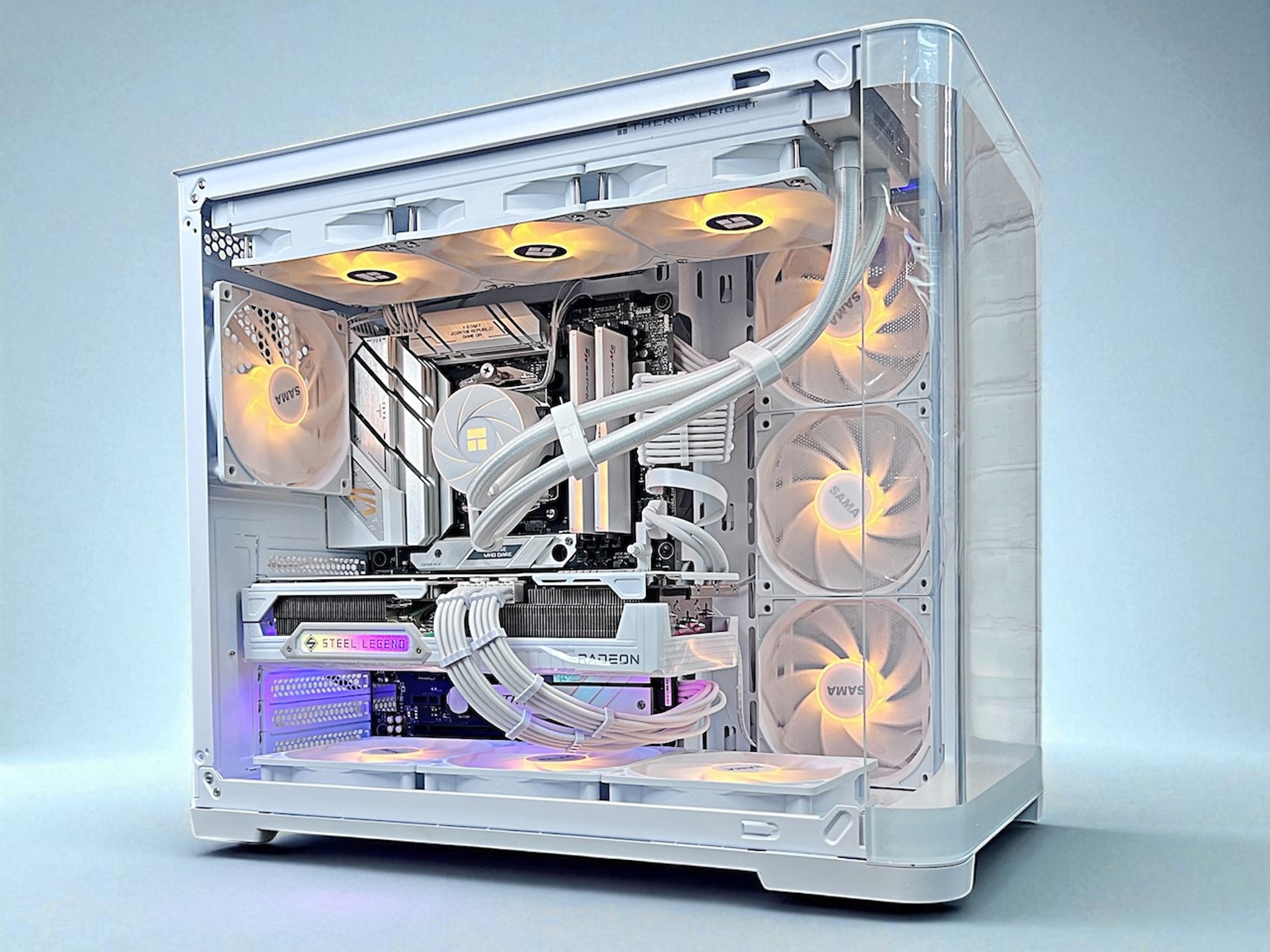 White RX 9070 XT Ryzen 7 7700X 32GB DDR5 2TB M.2 Win 11 Pro Gaming PC