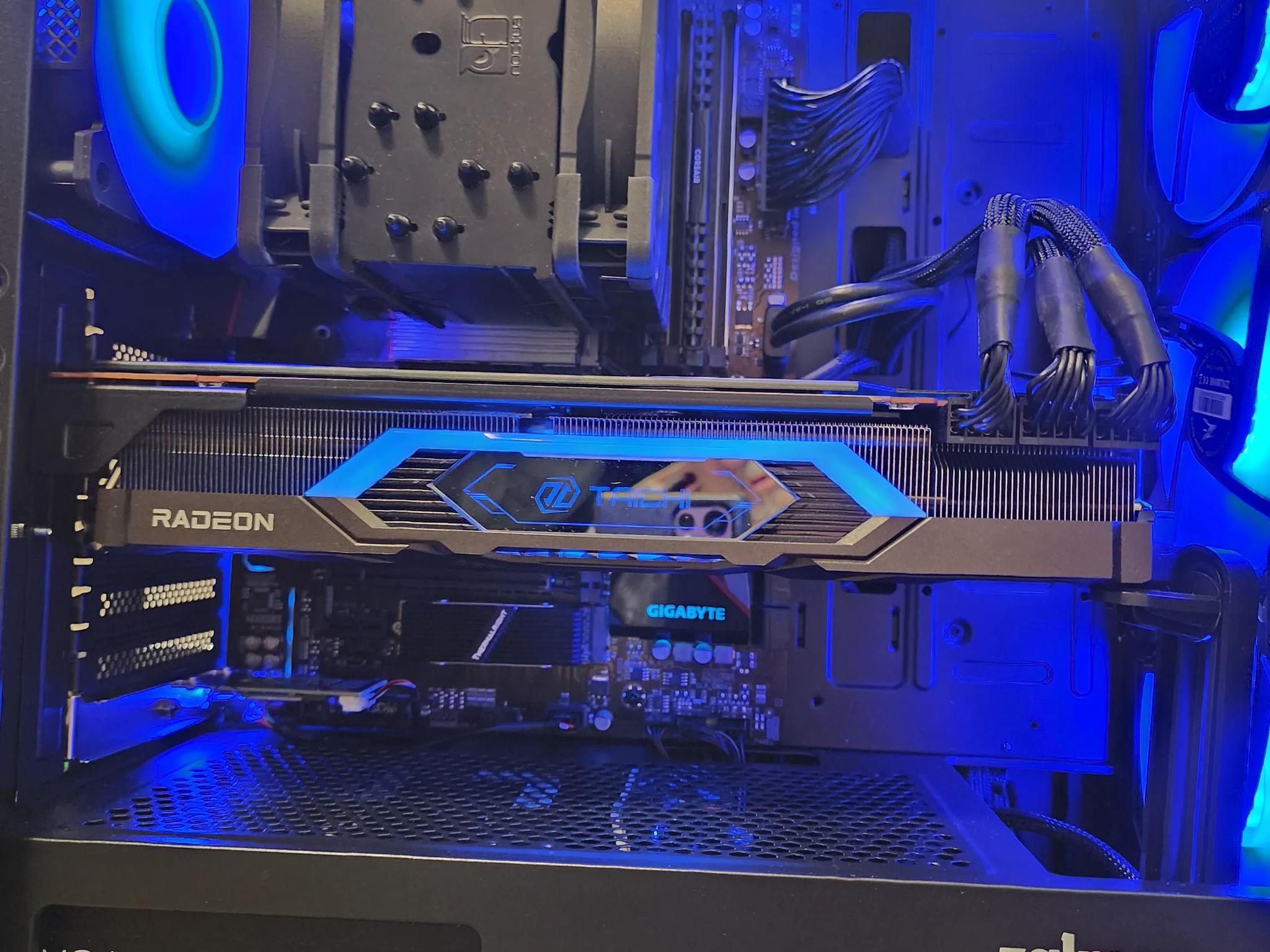 AMD RX 6800 XT NOS ASRock Taichi X OC 16 GB DDR6 6800XT