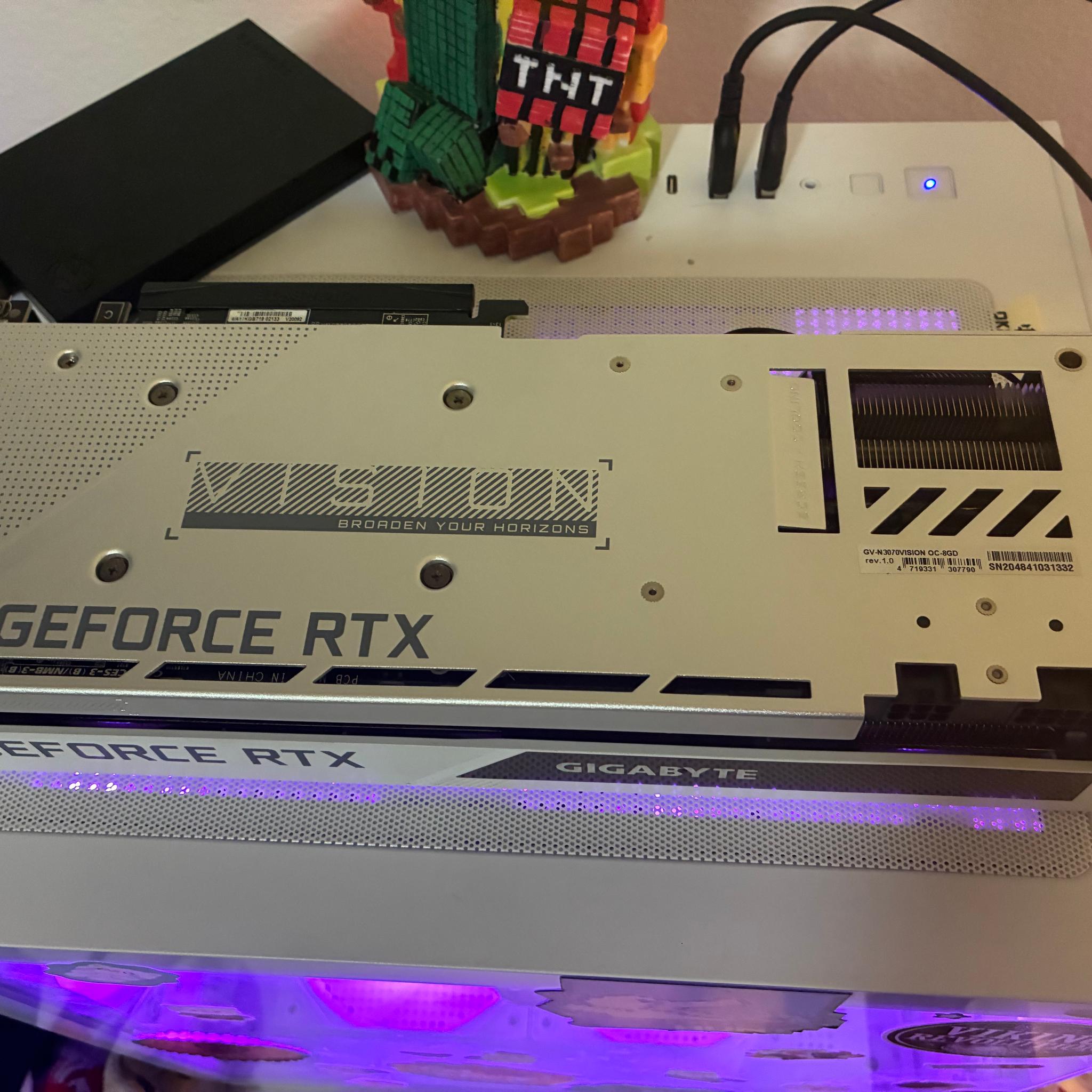 Gigabyte Vision OC GeForce RTX 3070