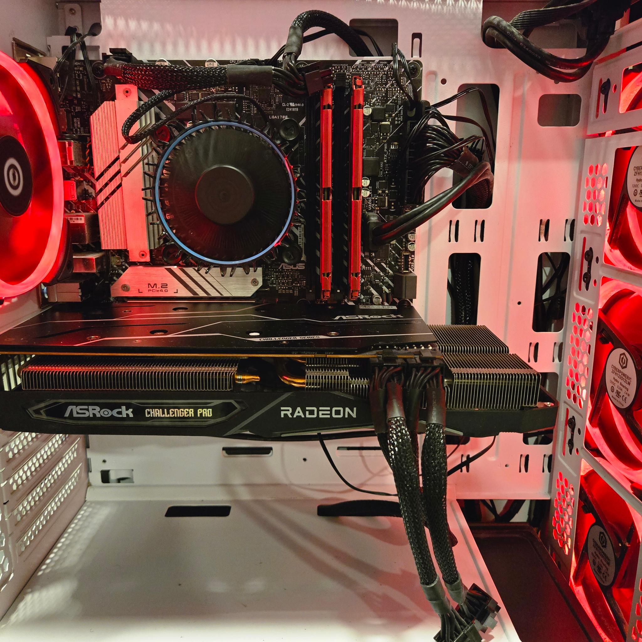 KIRA II 241V | Intel i7-12700F| RX 6700XT| 16 GB DDR4| 500 GB SSD| 600W PSU